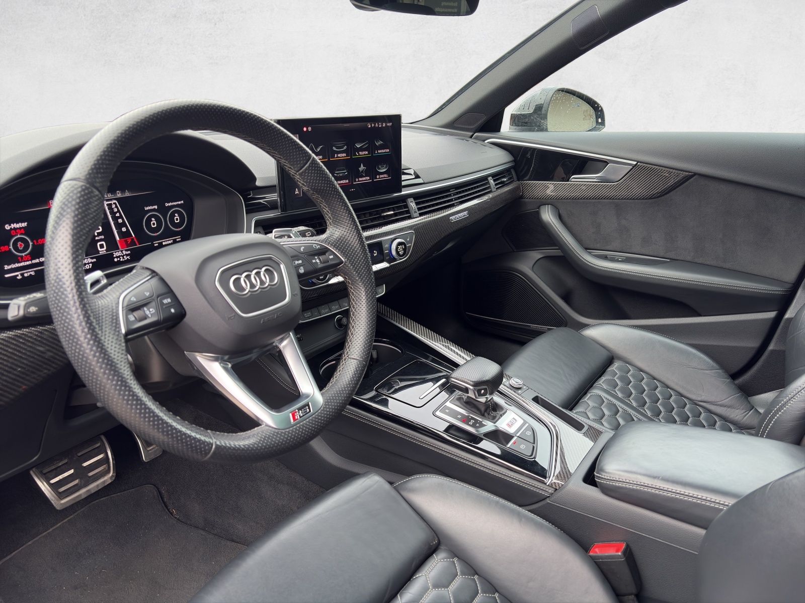 AUDI RS4 Avant quattro tiptronic-image-8