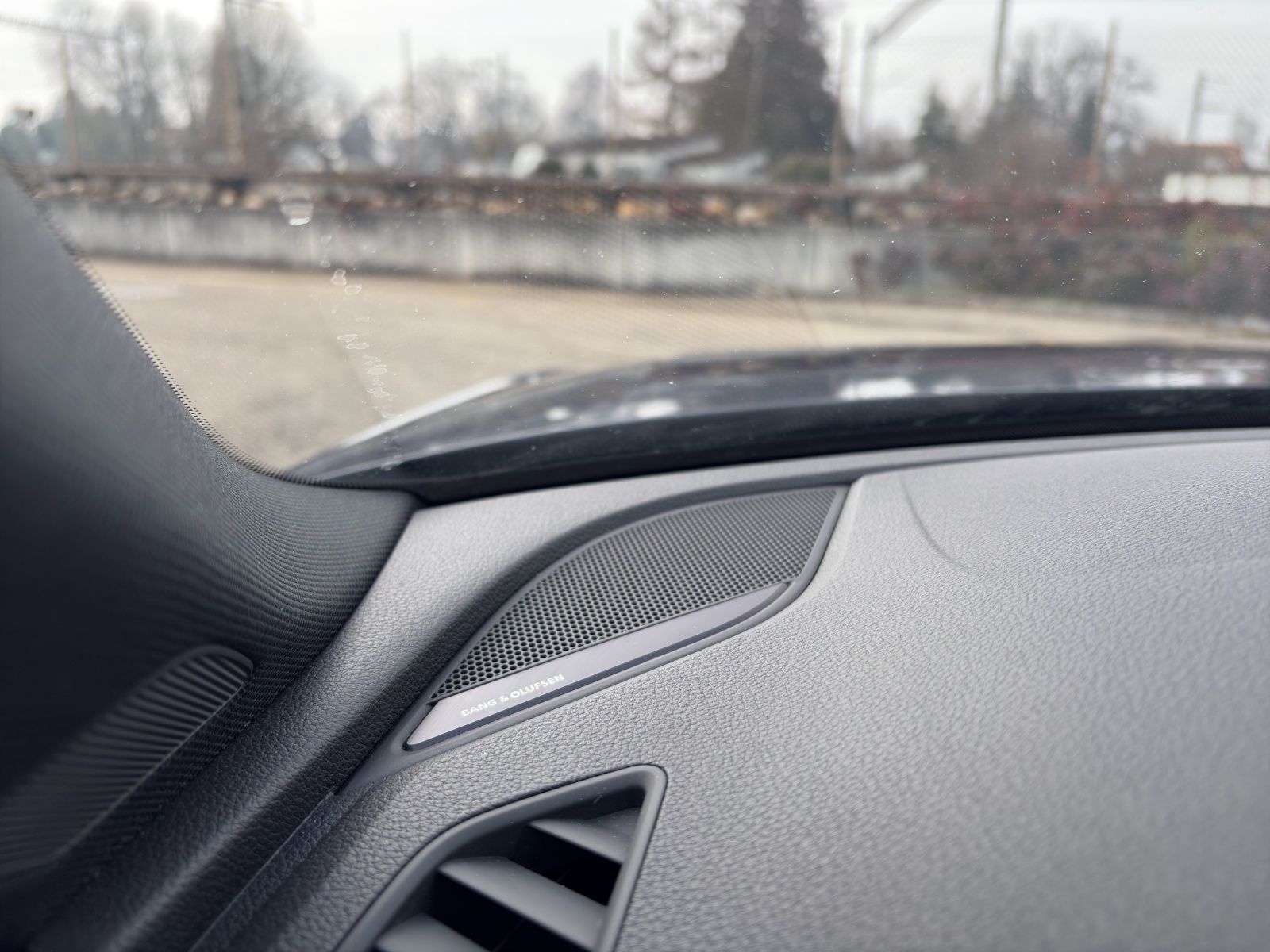AUDI RS4 Avant quattro tiptronic-image-18