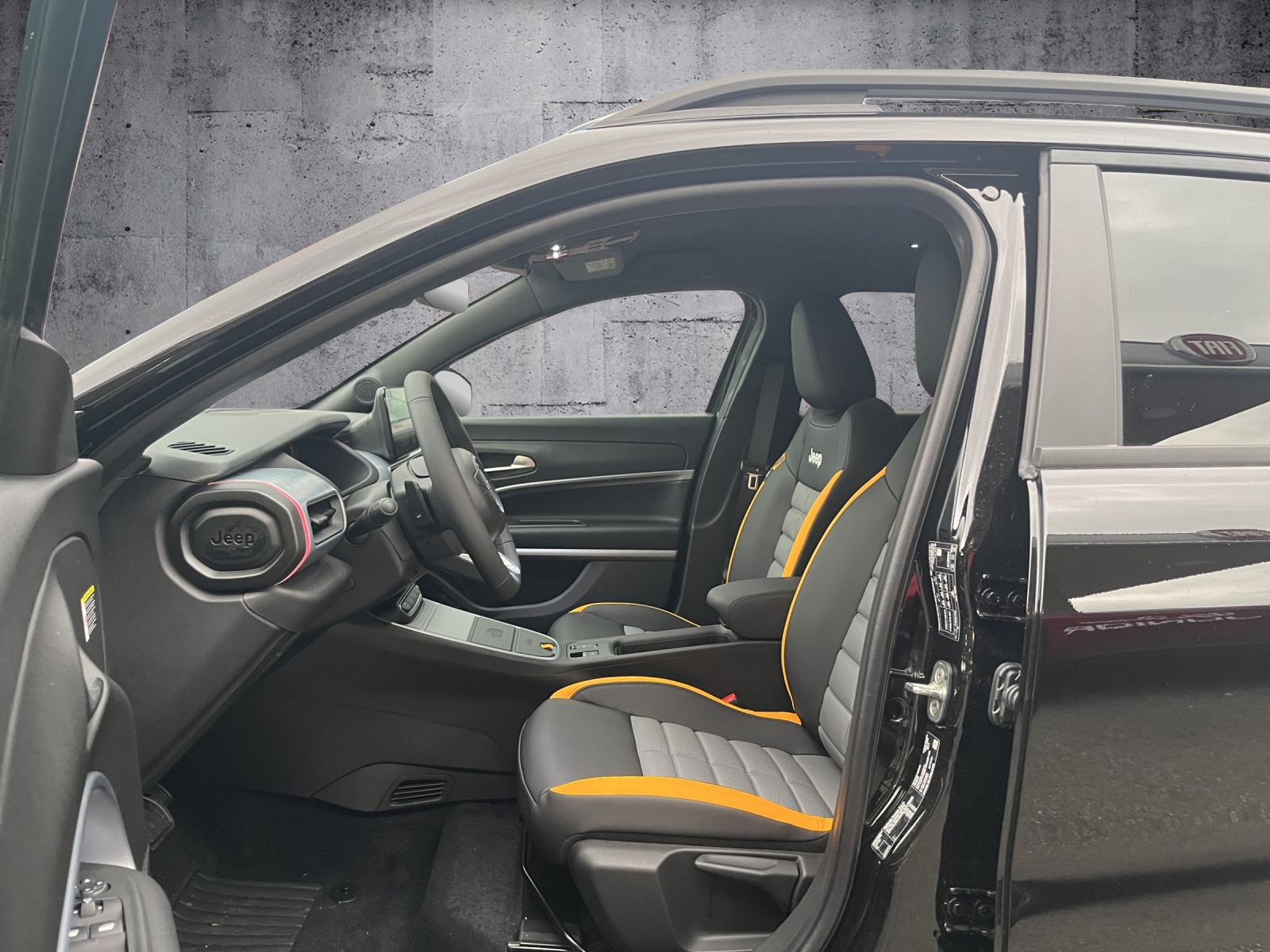 JEEP Avenger 1.2 MHEV The North Face 4xe-image-8