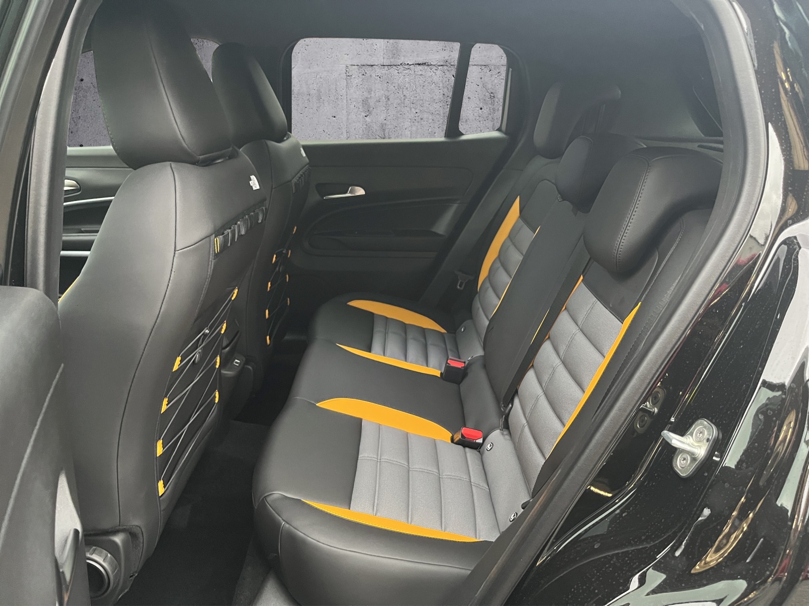 JEEP Avenger 1.2 MHEV The North Face 4xe-image-13