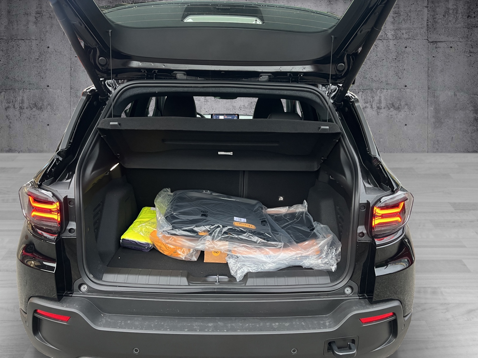 JEEP Avenger 1.2 MHEV The North Face 4xe-image-14