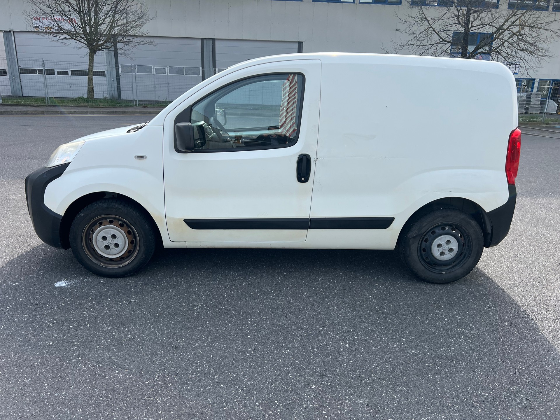PEUGEOT Bipper 1.3 HDi-image-2