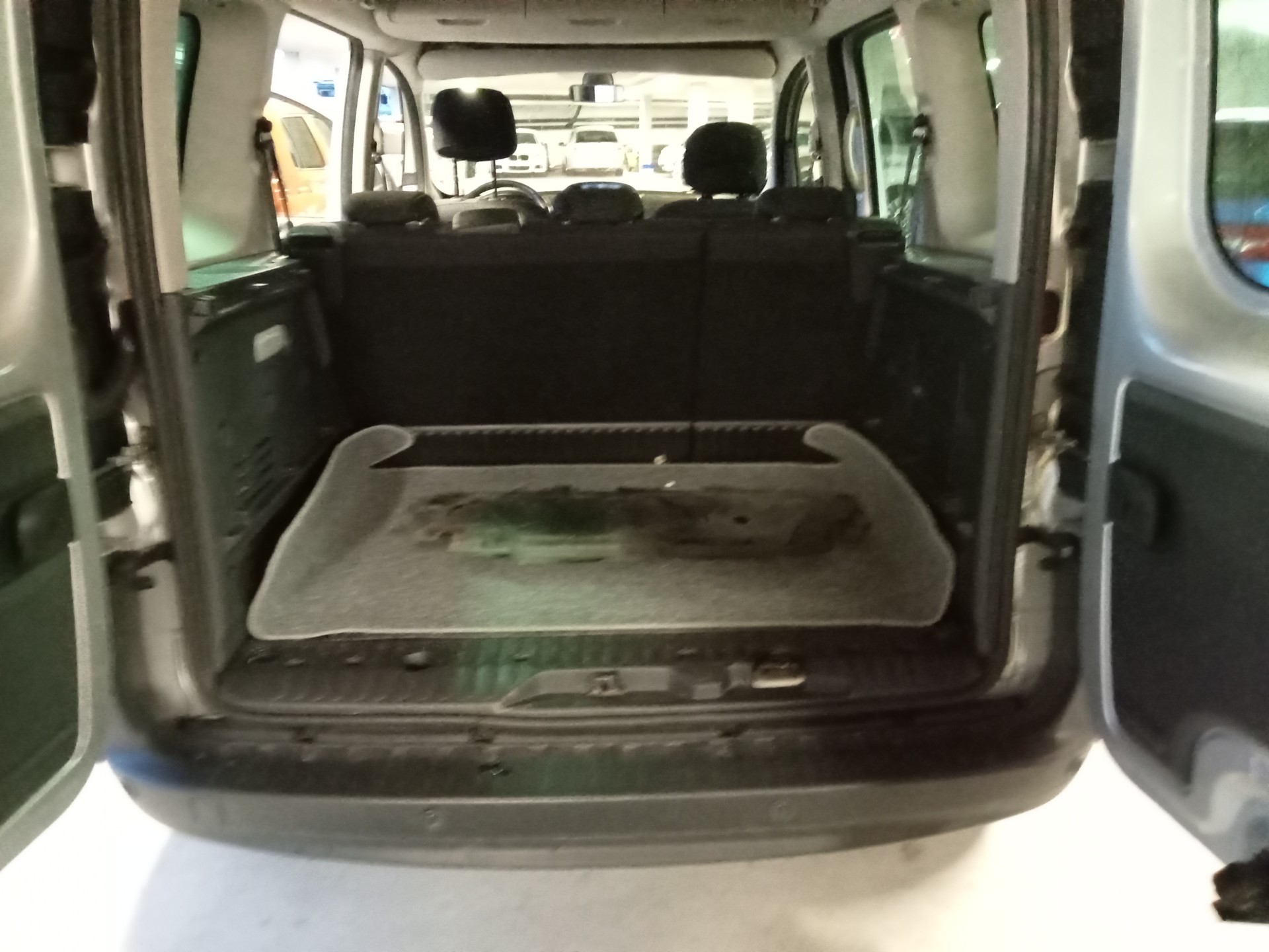 RENAULT Kangoo 1.2 16V Turbo 90th Anniversary EDC-image-13