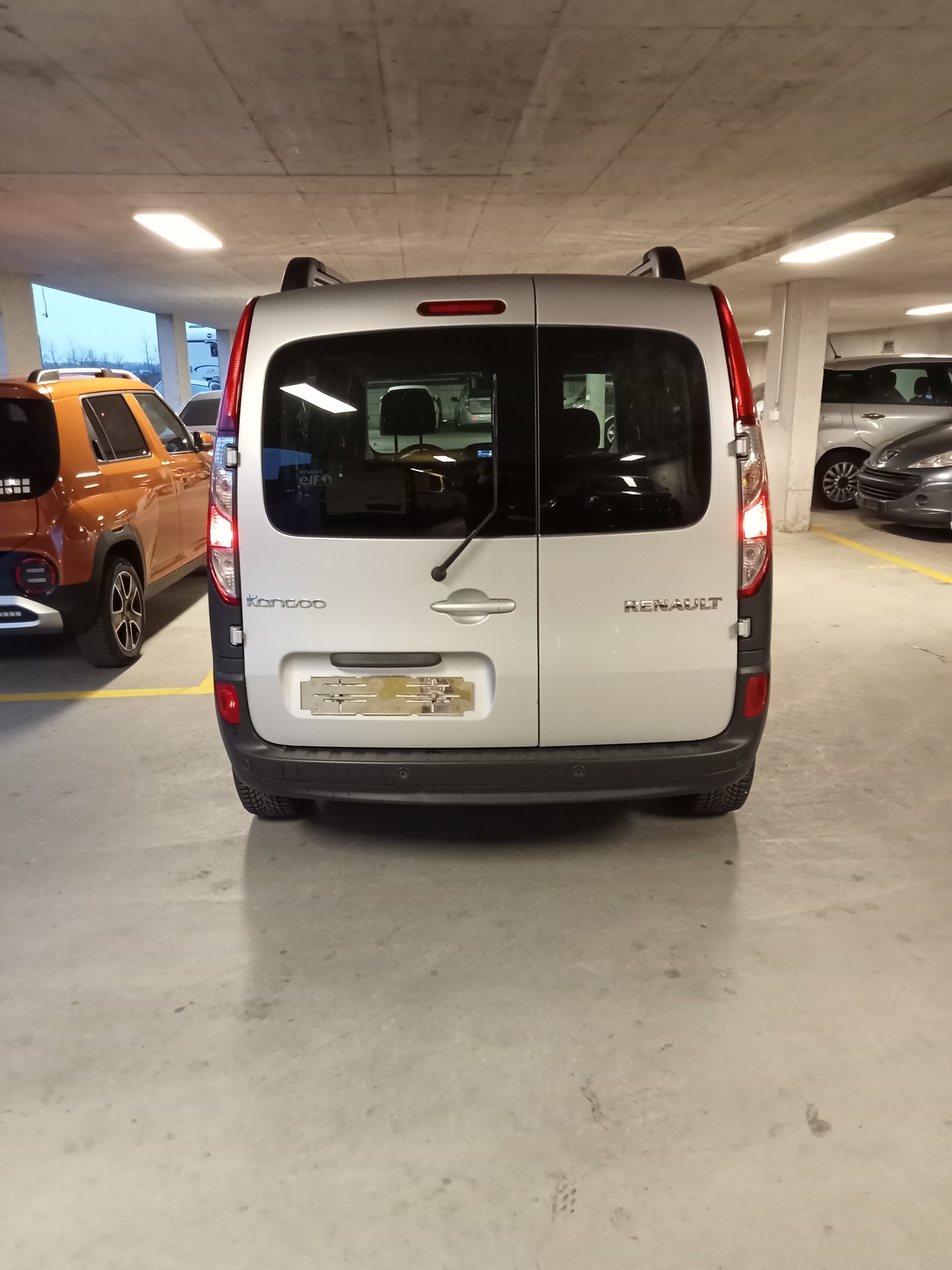 RENAULT Kangoo 1.2 16V Turbo 90th Anniversary EDC-image-3