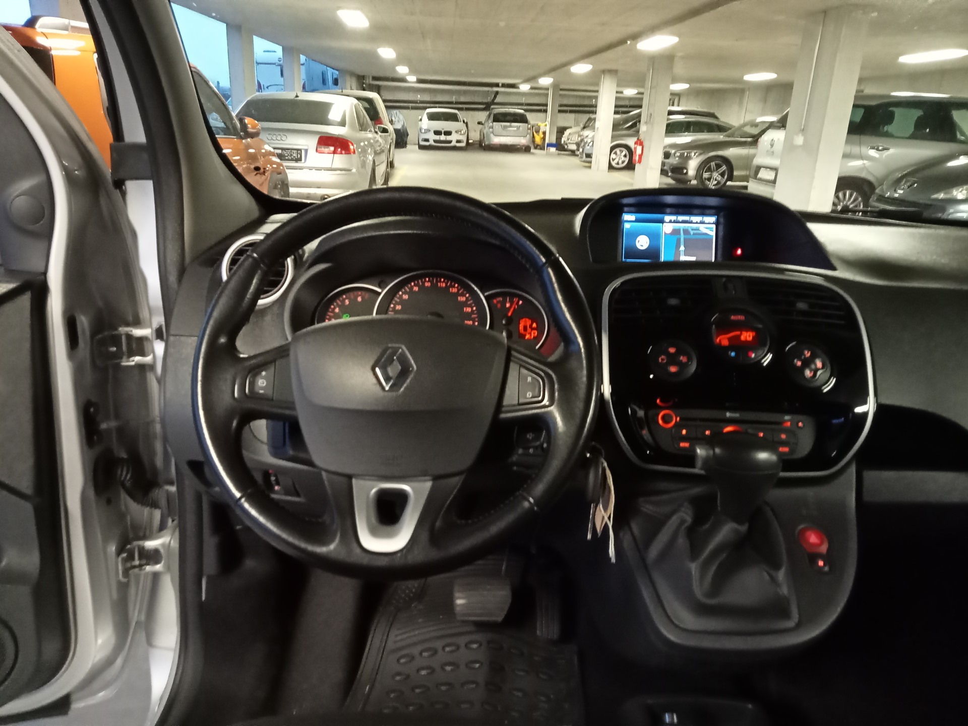 RENAULT Kangoo 1.2 16V Turbo 90th Anniversary EDC-image-7