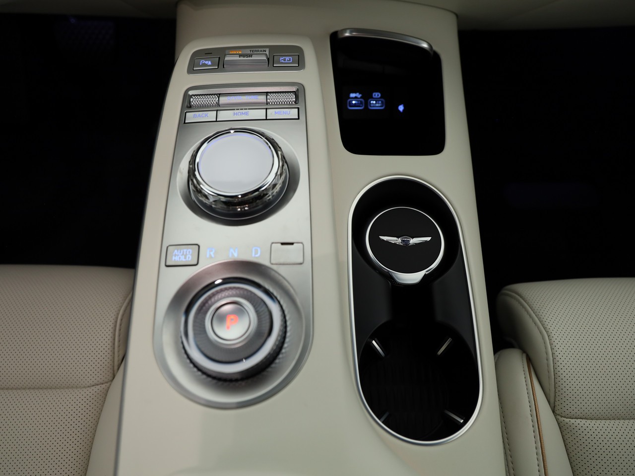 GENESIS GV70 Electrified Sport kWh 77,4 AWD-image-10