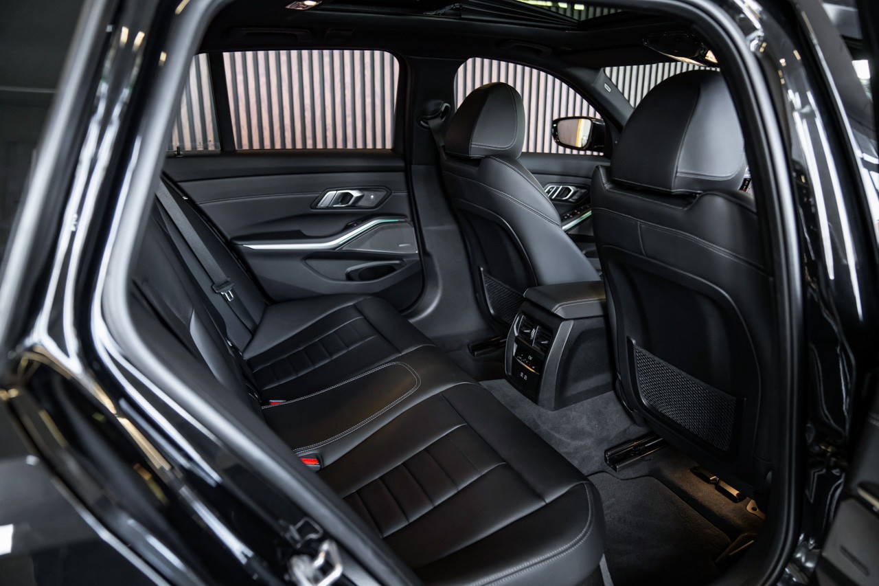 BMW-ALPINA B3 BiTurbo Touring 3.0 xDrive Switch-Tronic-image-18