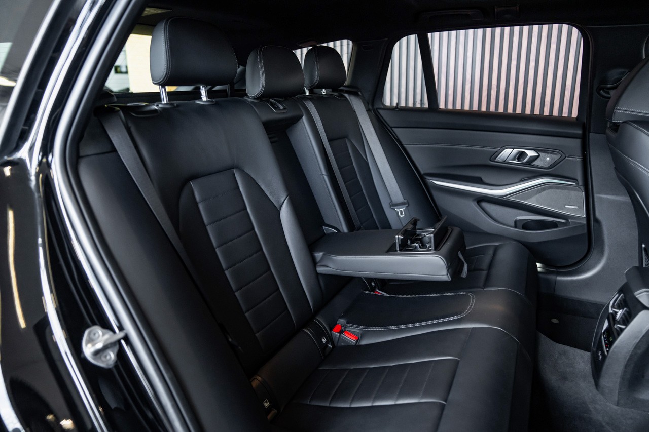 BMW-ALPINA B3 BiTurbo Touring 3.0 xDrive Switch-Tronic-image-17