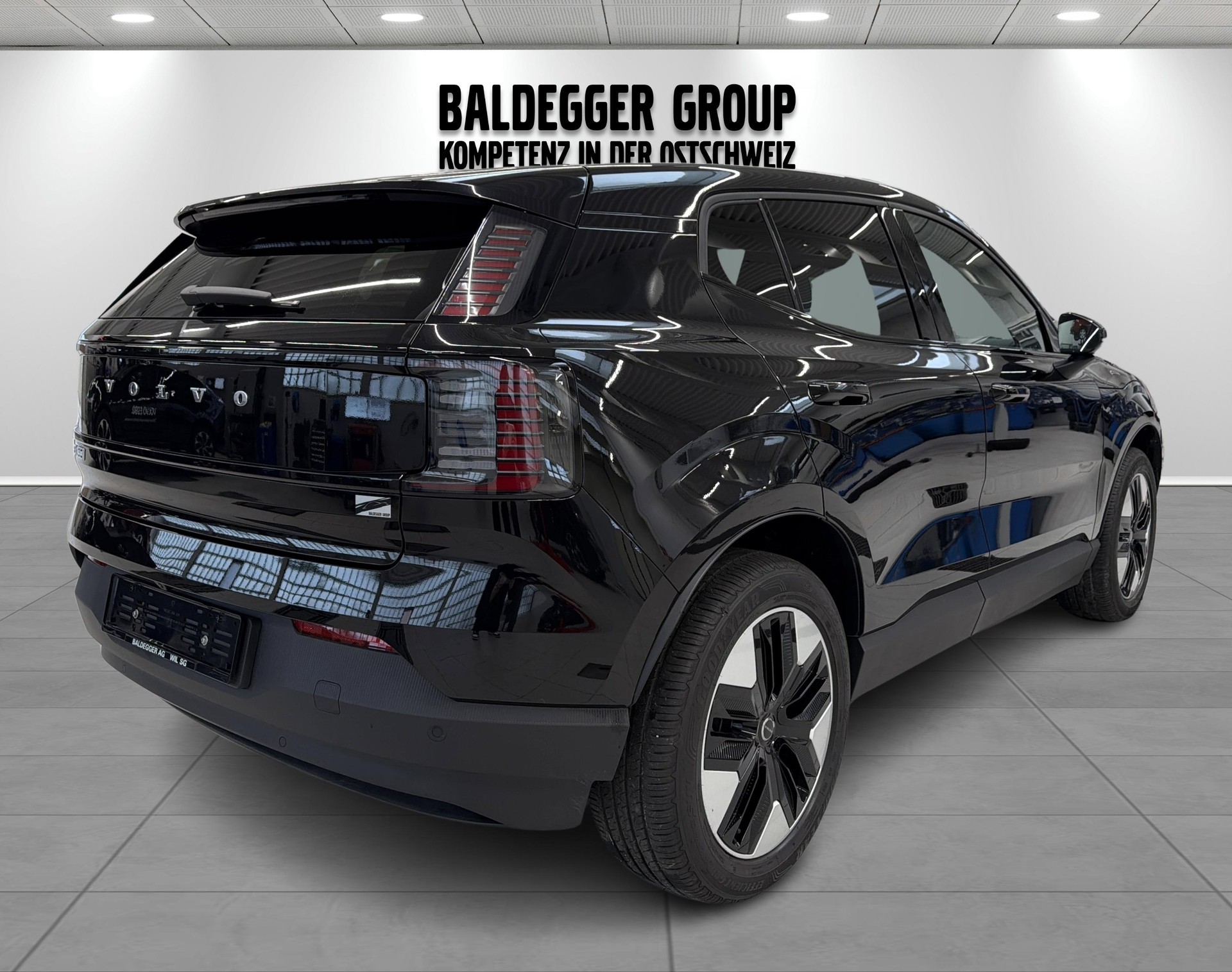 VOLVO EX 30 E40 Core-showroom-element-2