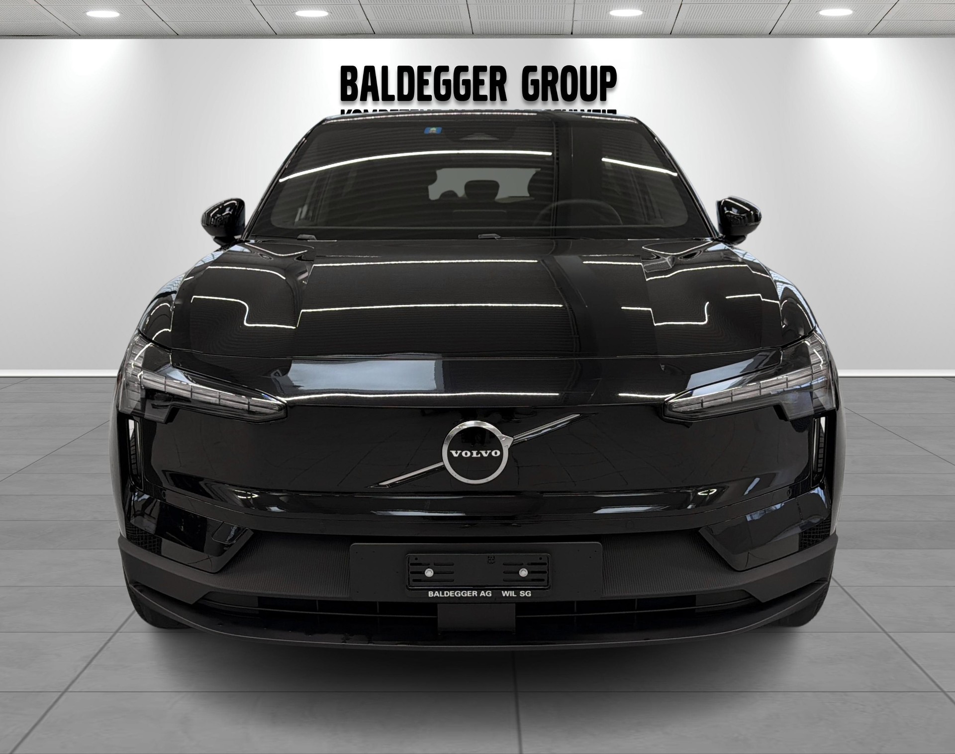 VOLVO EX 30 E40 Core-showroom-element-3