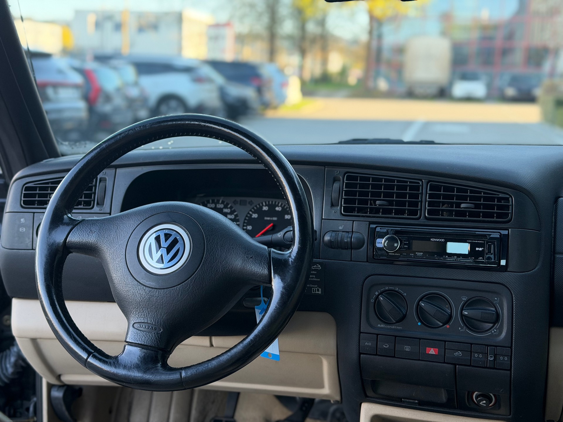 VW Golf Cabriolet 2000 Highline-image-10