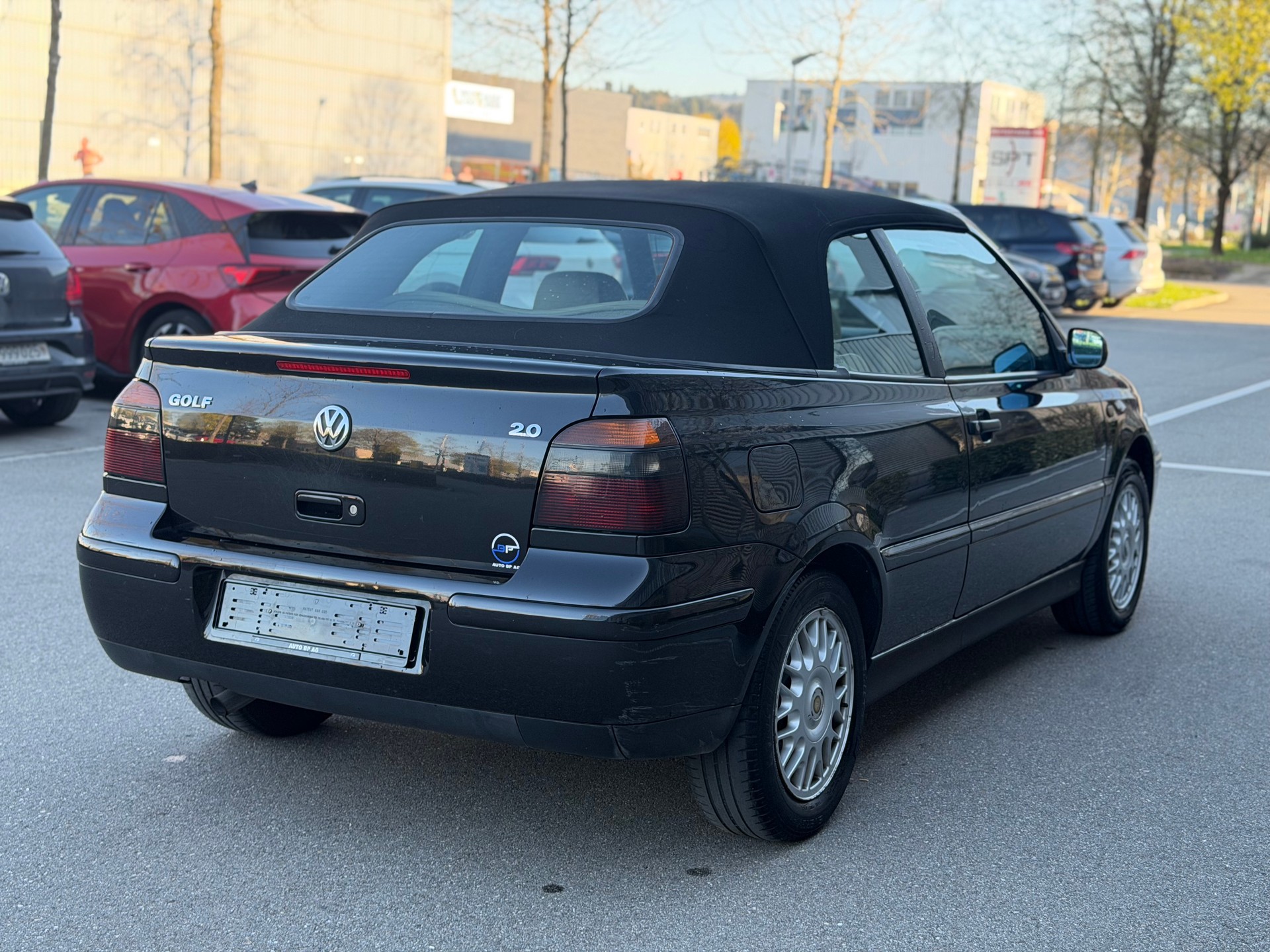 VW Golf Cabriolet 2000 Highline-image-8