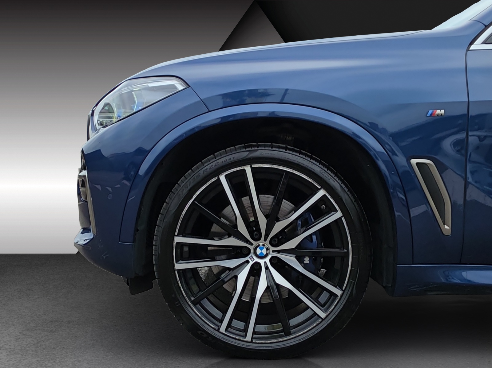 BMW X5 xDrive M50i Steptronic-image-18