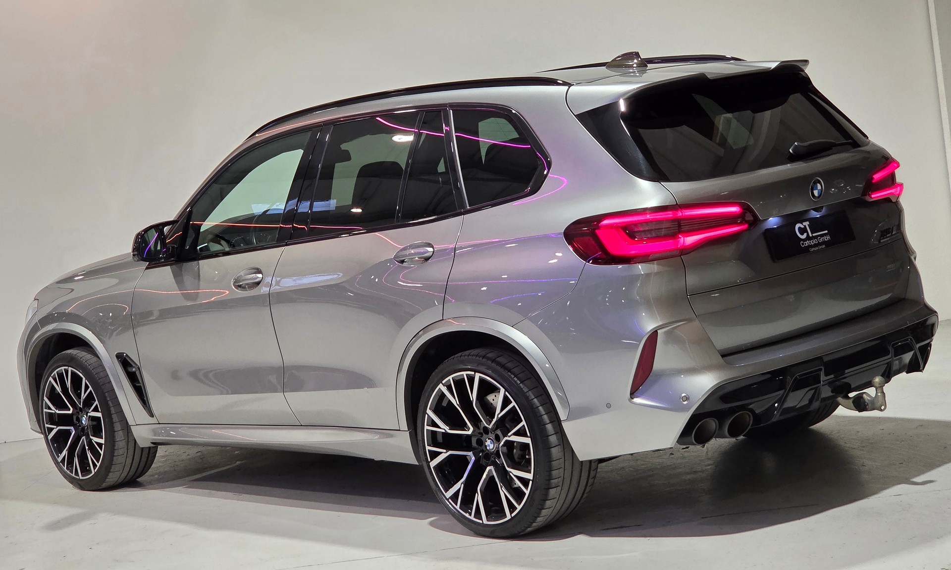 BMW X5M Competition Steptronic Competition-showroom-element-2