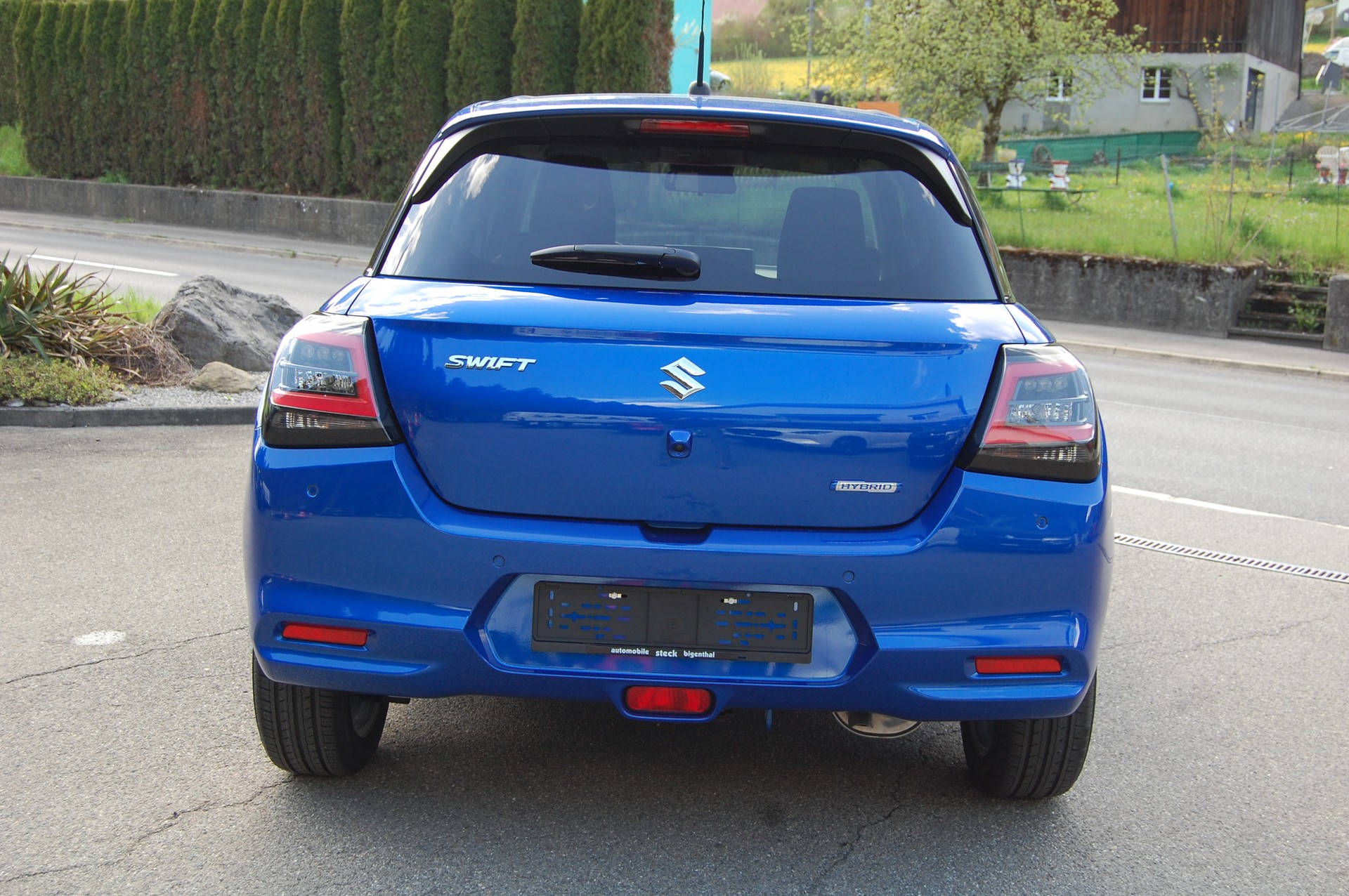 SUZUKI Swift 1.2 Sakura Top Hybrid 4x4-image-6