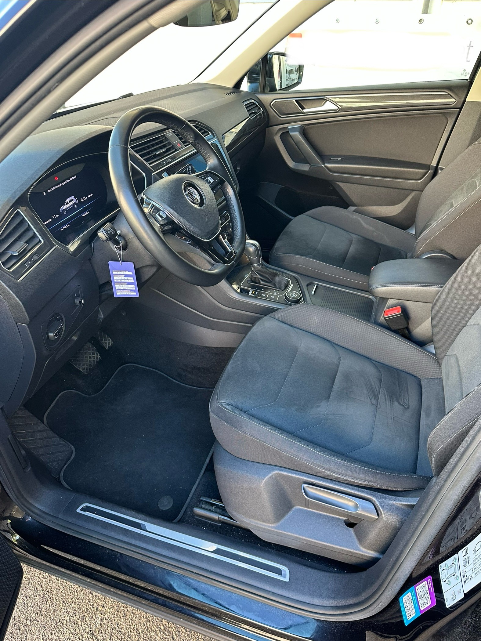 VW Tiguan Allspace 2.0TSI Highline 4Motion DSG-image-6
