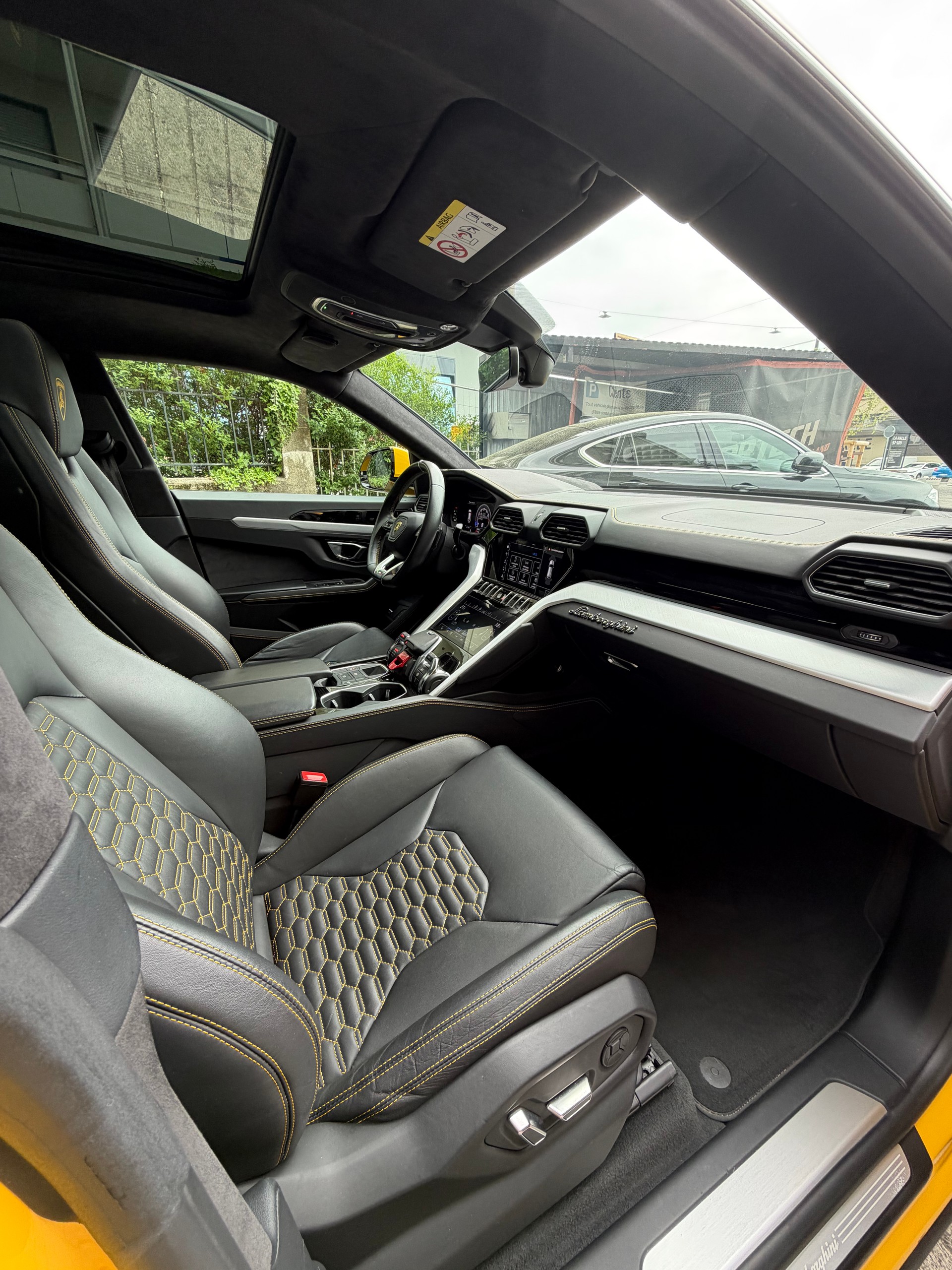 LAMBORGHINI Urus E-Gear-image-7