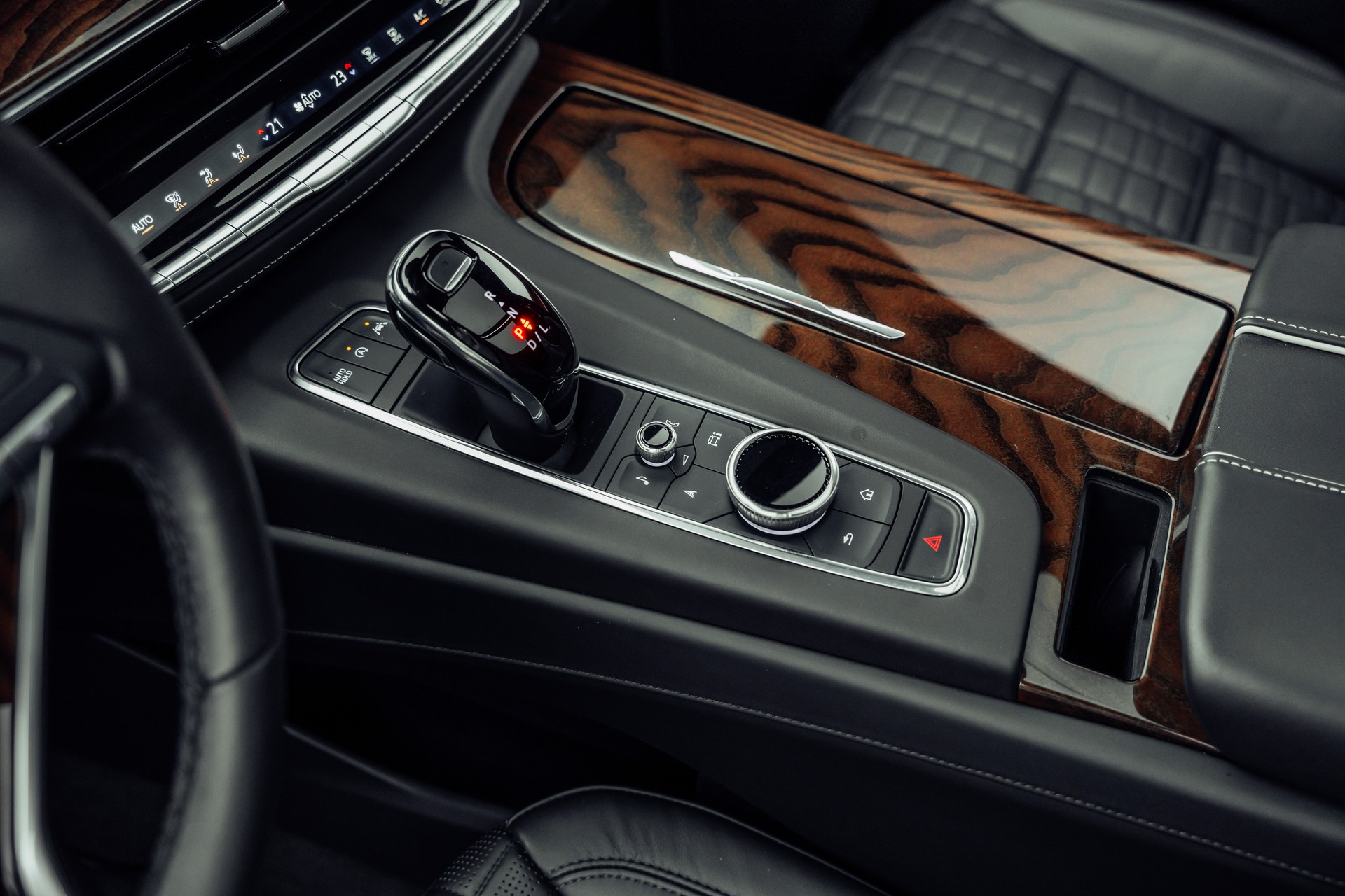 CADILLAC Escalade Platinum Sport-image-12