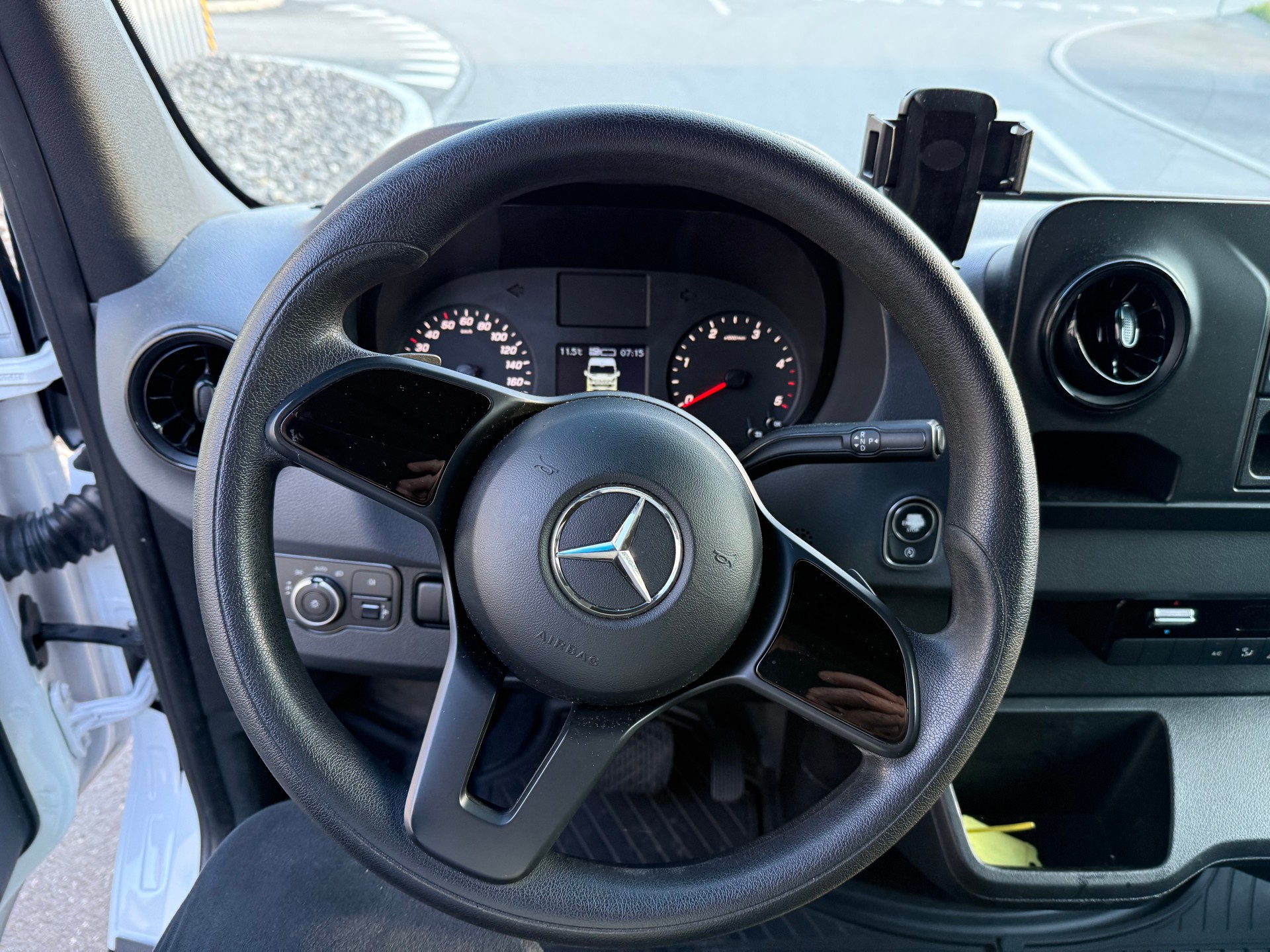 MERCEDES-BENZ Sprinter 214 CDI Standard 9G——CHARGE 950 KG —-BOITE AUTOMATIQUE-image-26