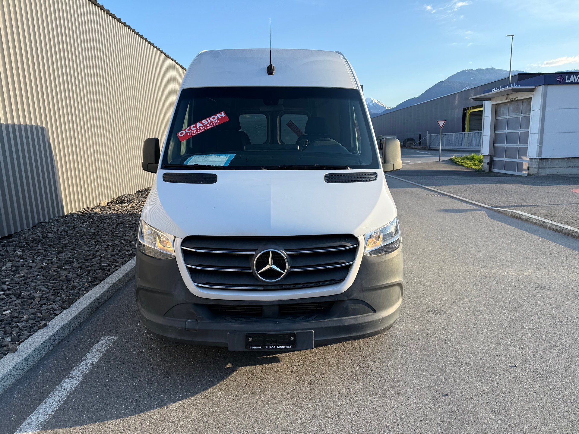MERCEDES-BENZ Sprinter 214 CDI Standard 9G——CHARGE 950 KG —-BOITE AUTOMATIQUE-image-4