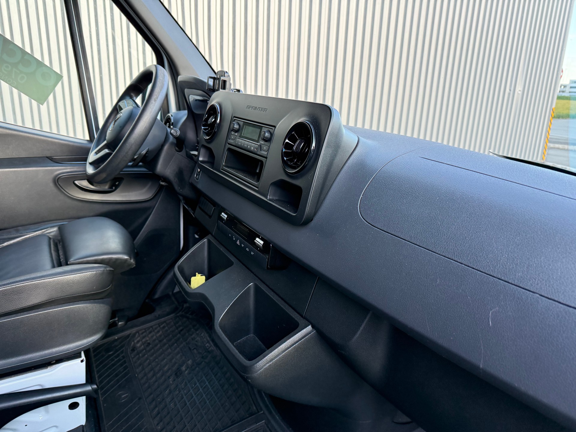 MERCEDES-BENZ Sprinter 214 CDI Standard 9G——CHARGE 950 KG —-BOITE AUTOMATIQUE-image-22