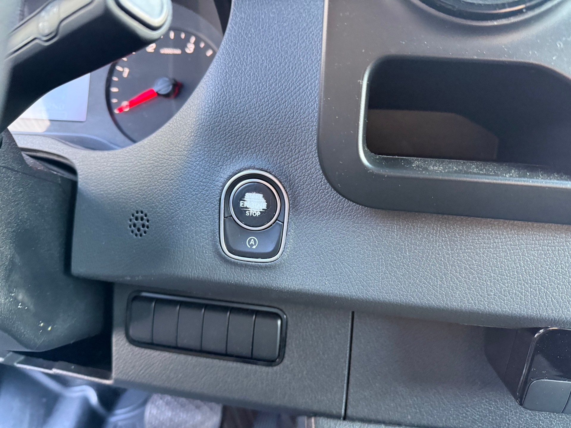MERCEDES-BENZ Sprinter 214 CDI Standard 9G——CHARGE 950 KG —-BOITE AUTOMATIQUE-image-29