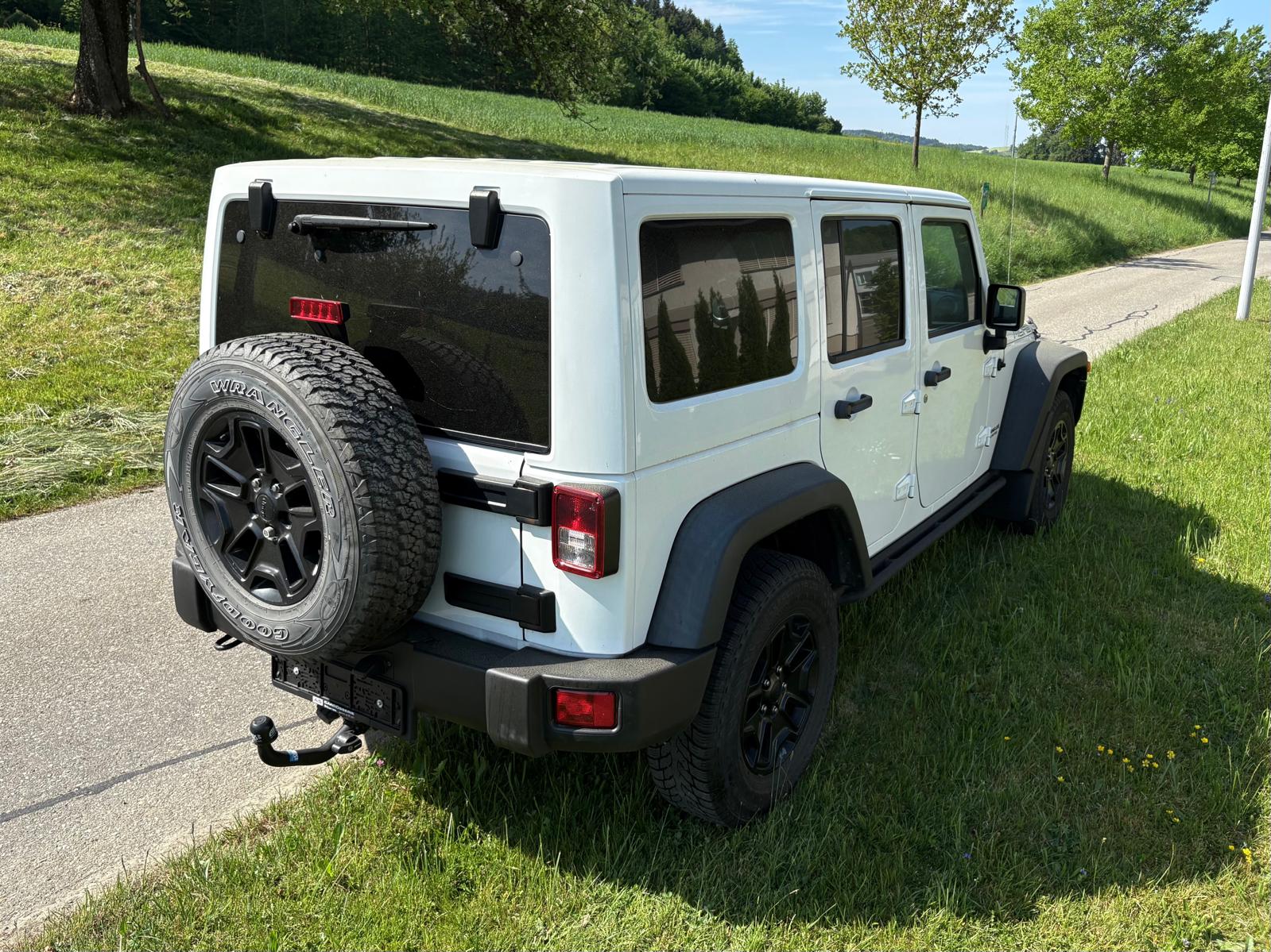 JEEP Wrangler 2.8CRD Unlimited Moab Automatic-image-3