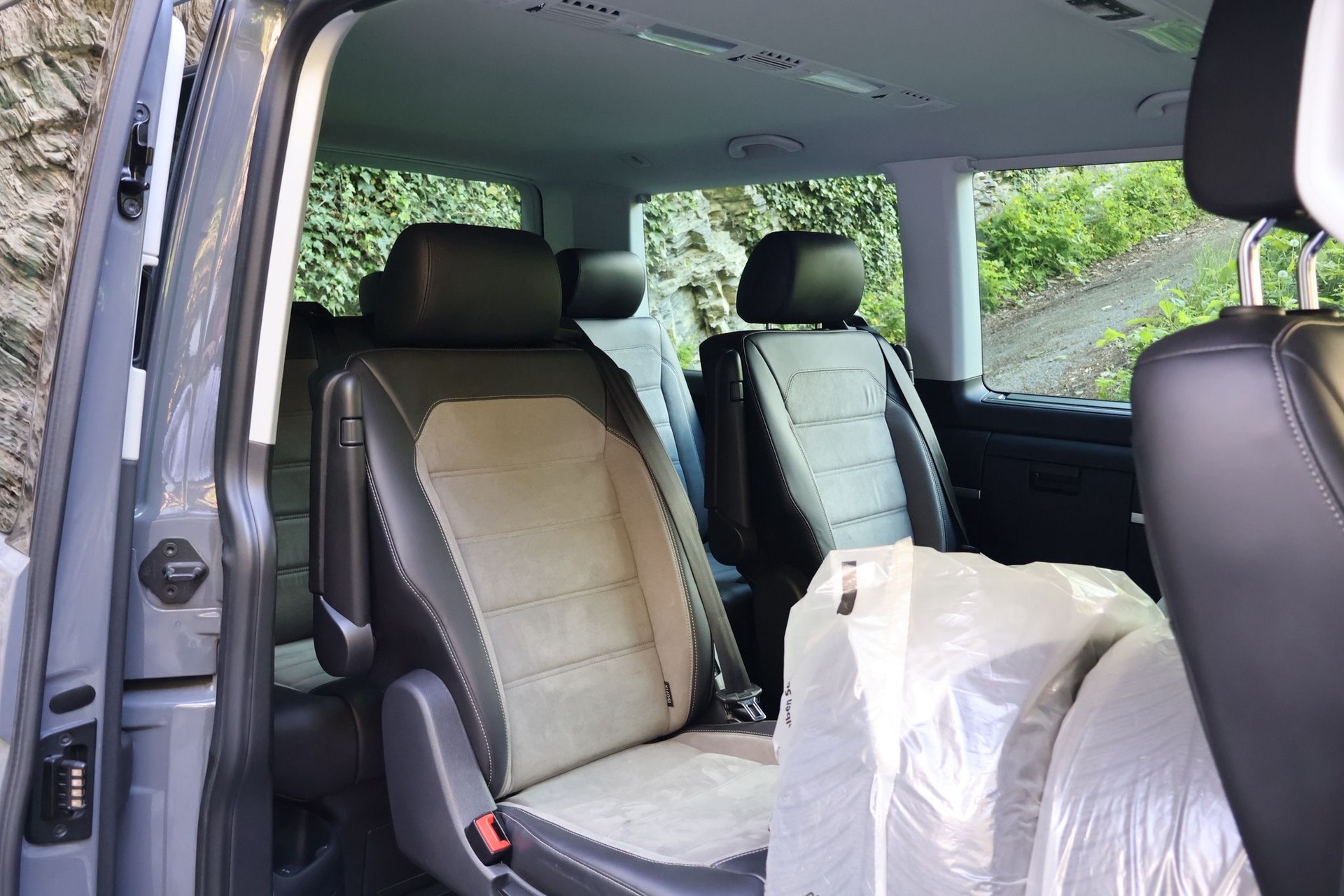 VW T6.1 Multivan 2.0 Bi-TDI Highline Edit. 4Mot. DSG-image-13