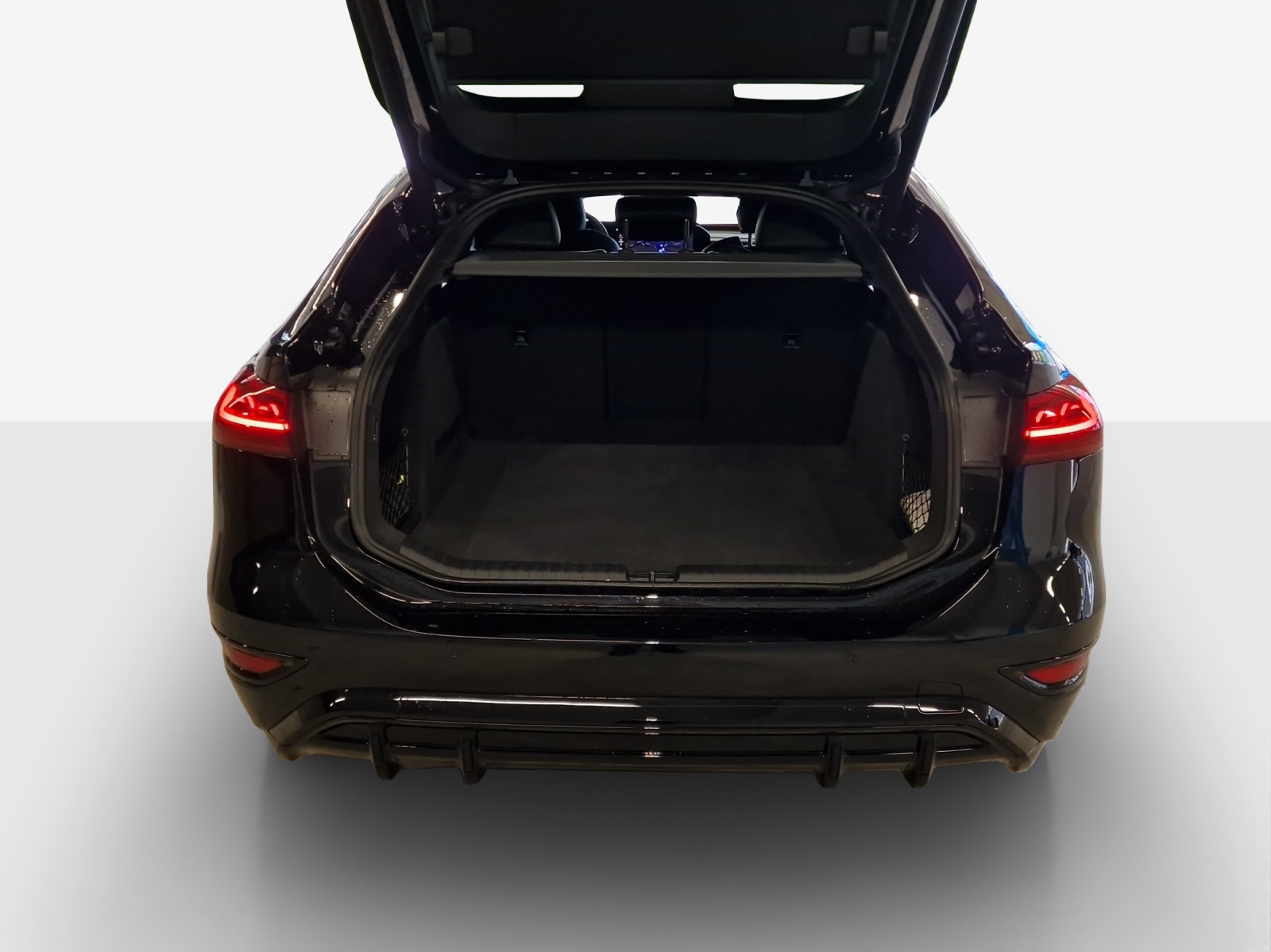 AUDI S6 Sportback e-tron quattro-image-12