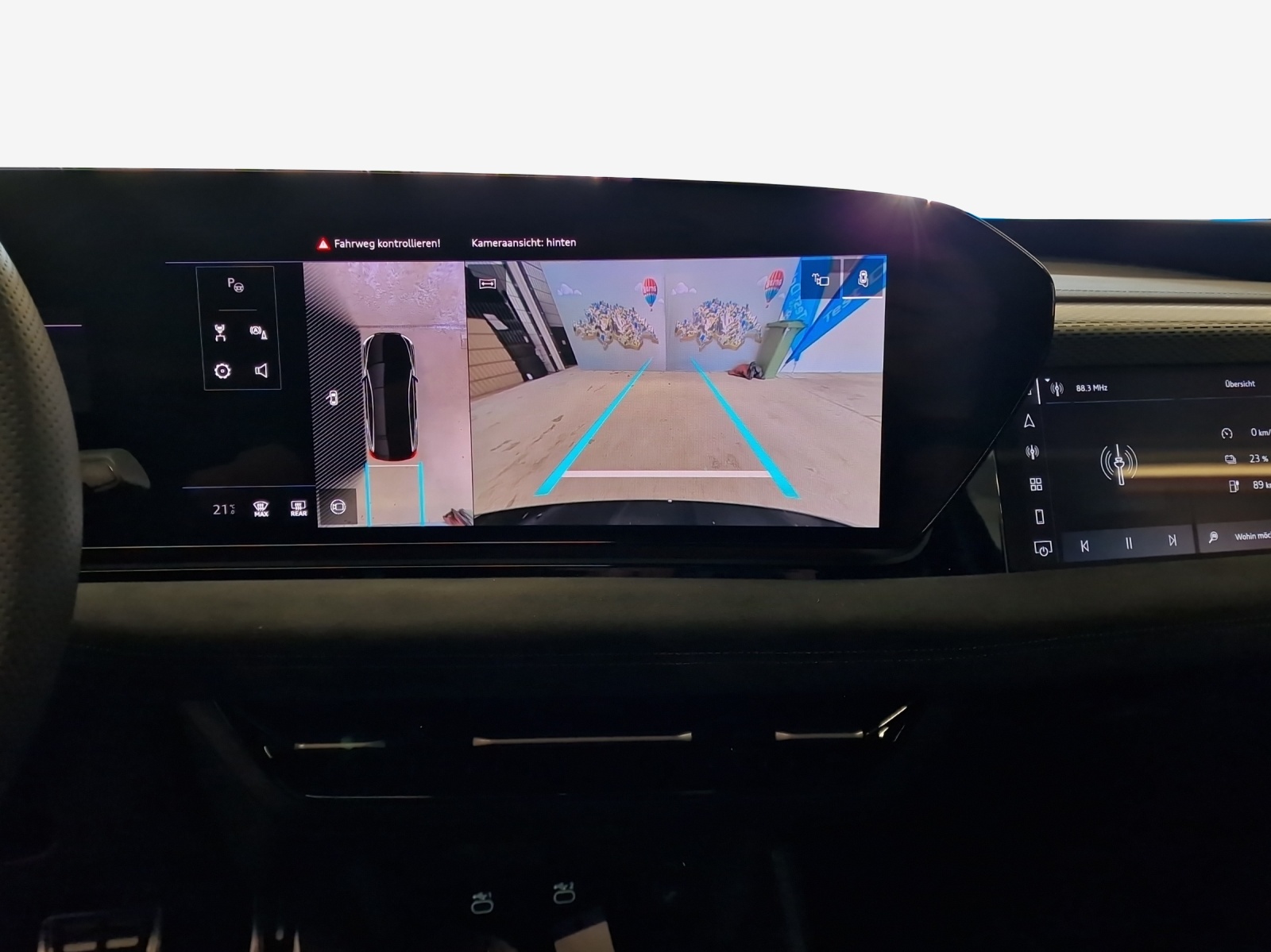 AUDI S6 Sportback e-tron quattro-image-15