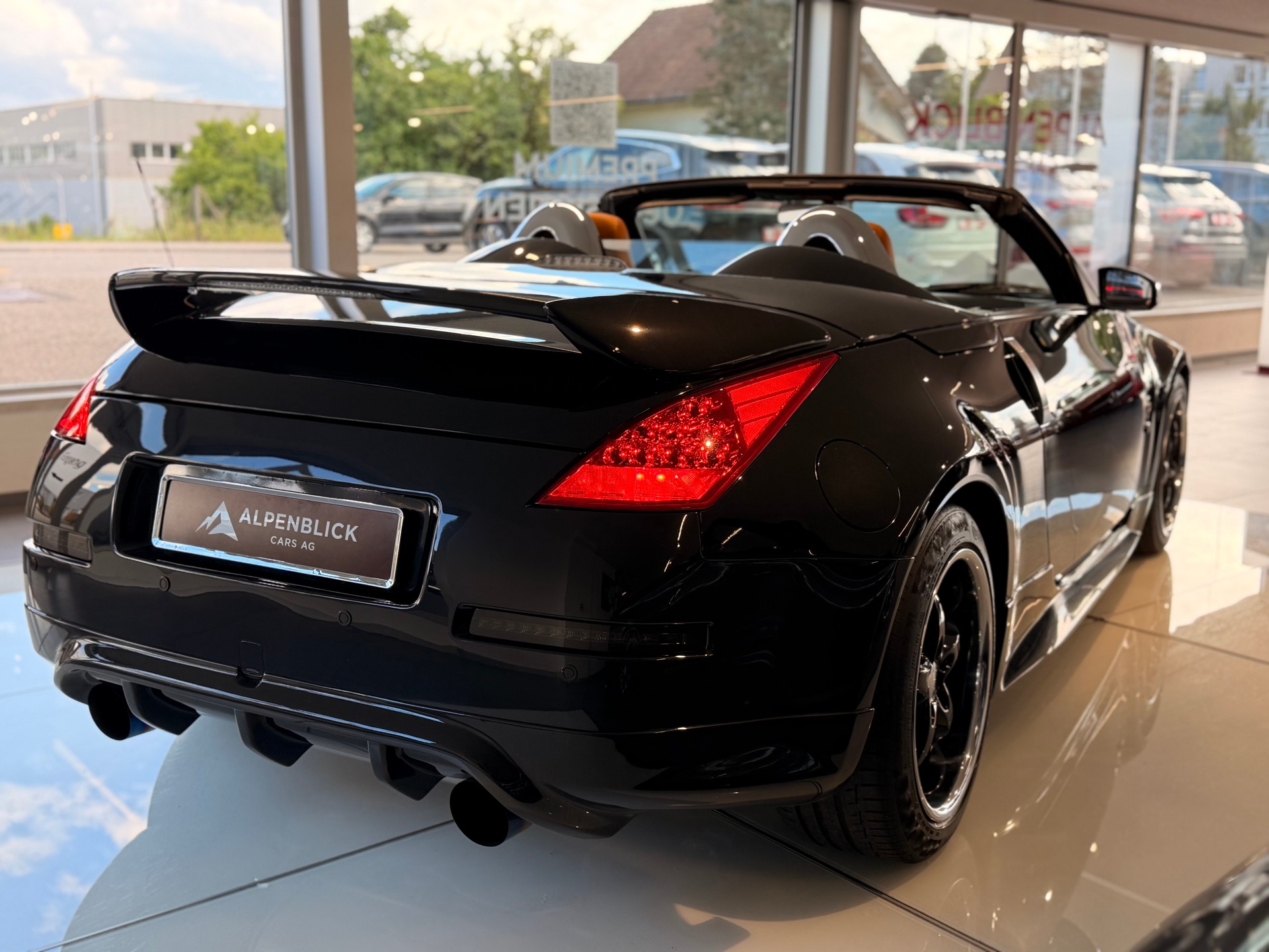 NISSAN 350 Z Roadster-image-9