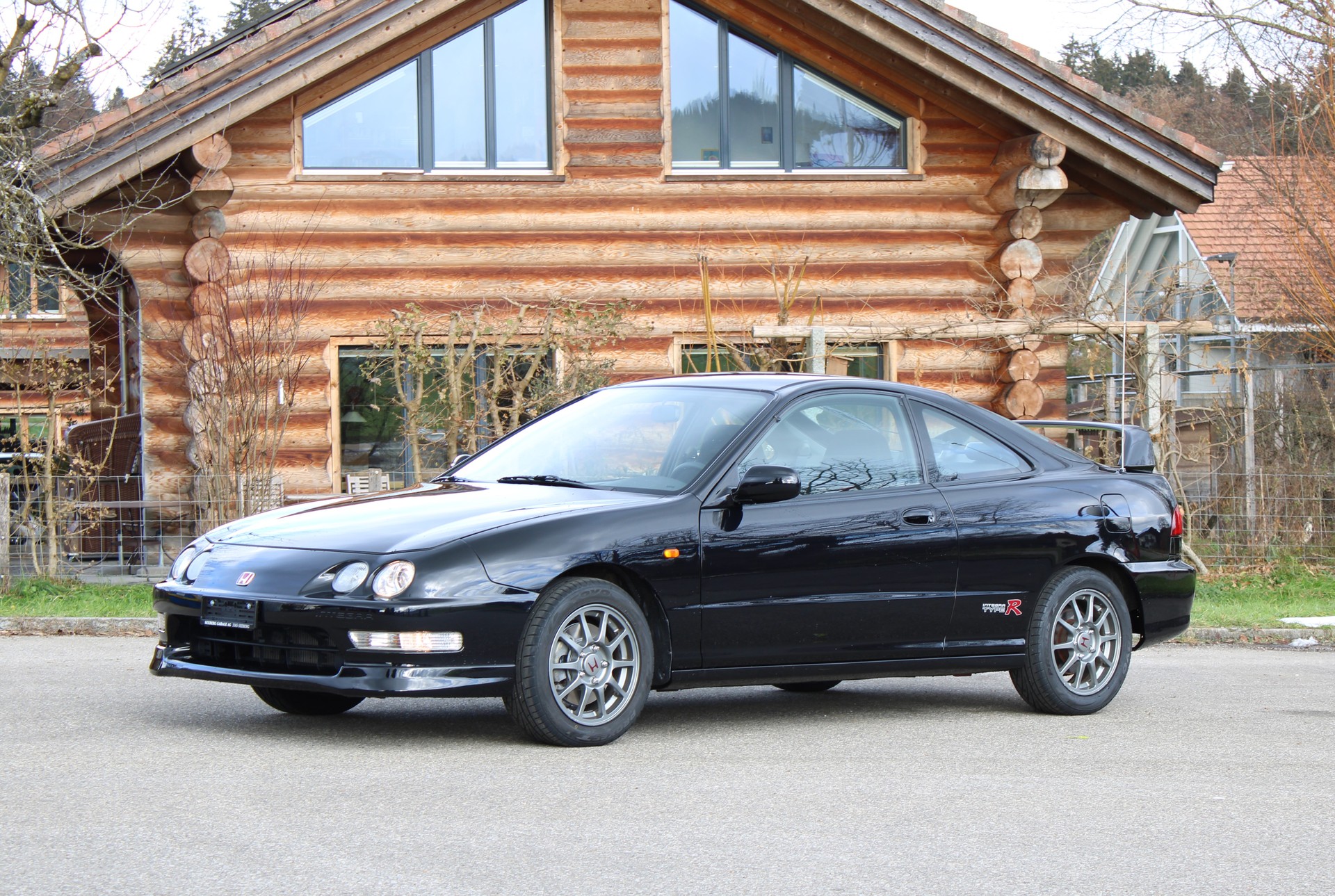 HONDA Integra Type-R 1.8 VTEC-image-1