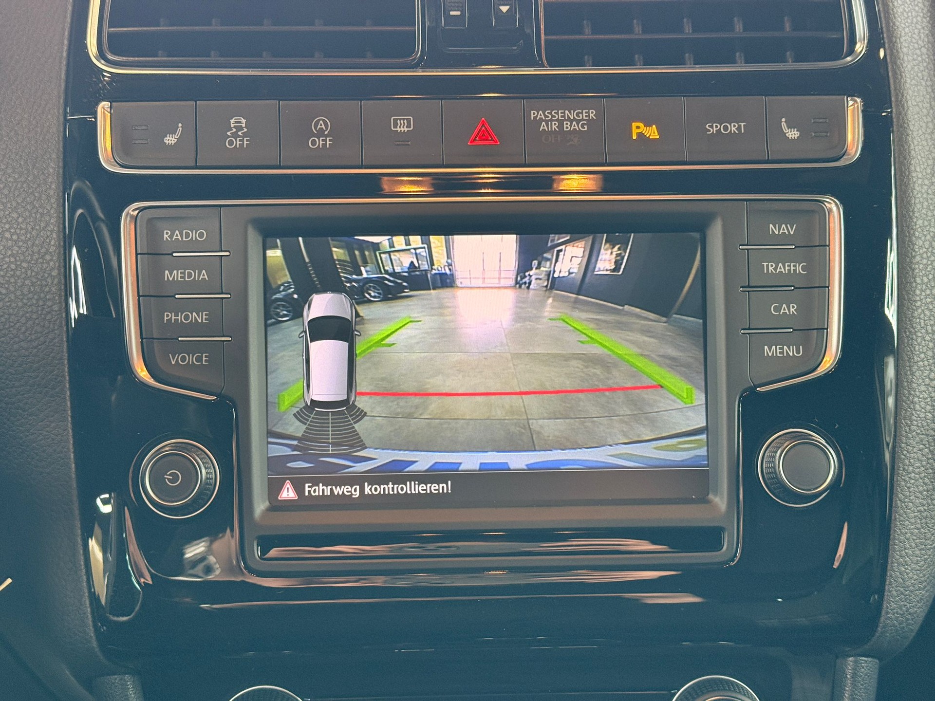 VW Polo 1.8 TSI GTI DSG-image-17