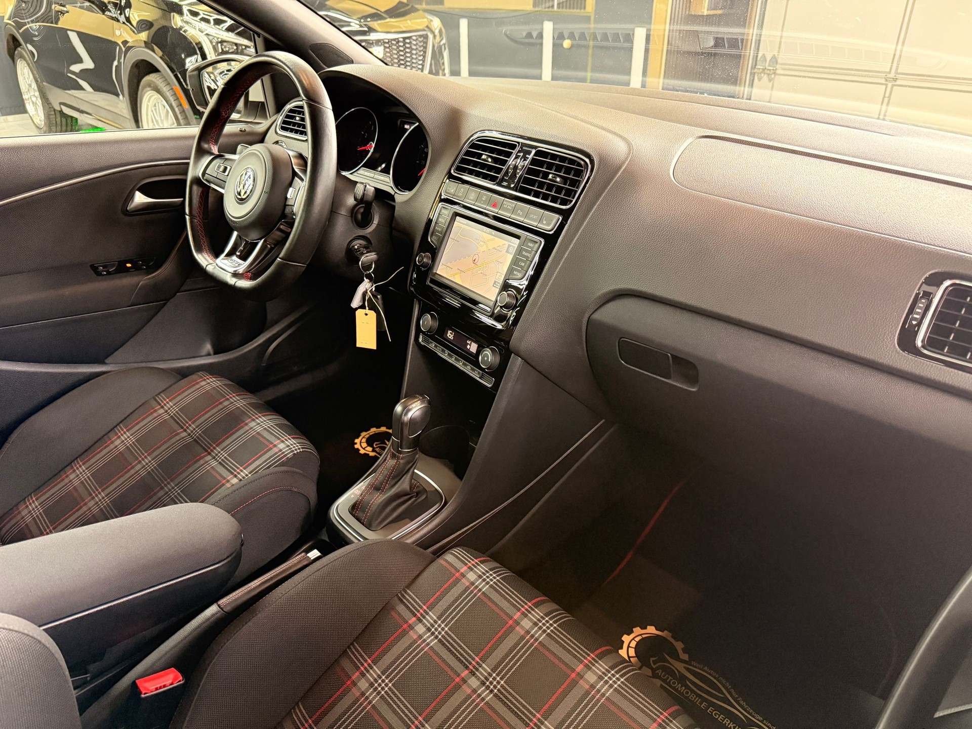 VW Polo 1.8 TSI GTI DSG-image-10