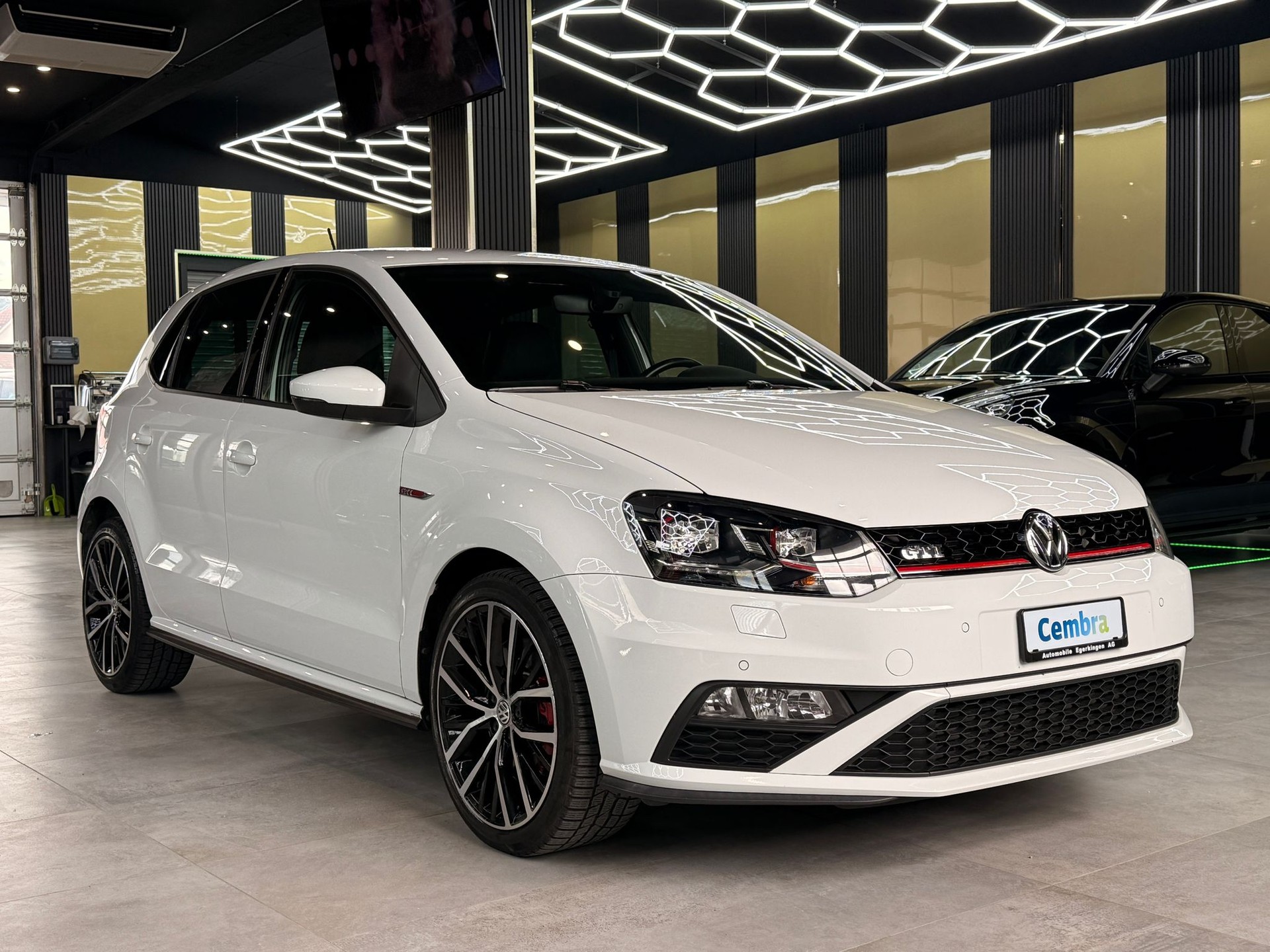 VW Polo 1.8 TSI GTI DSG-showroom-element-2