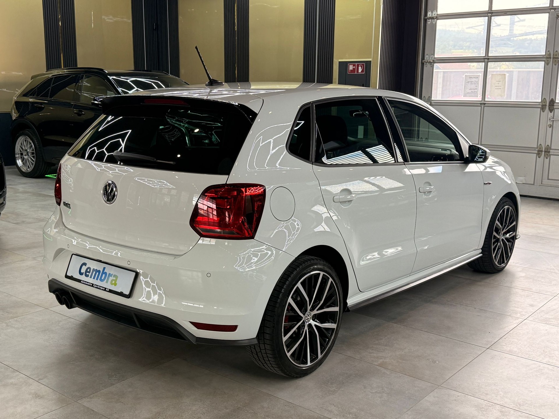 VW Polo 1.8 TSI GTI DSG-image-4