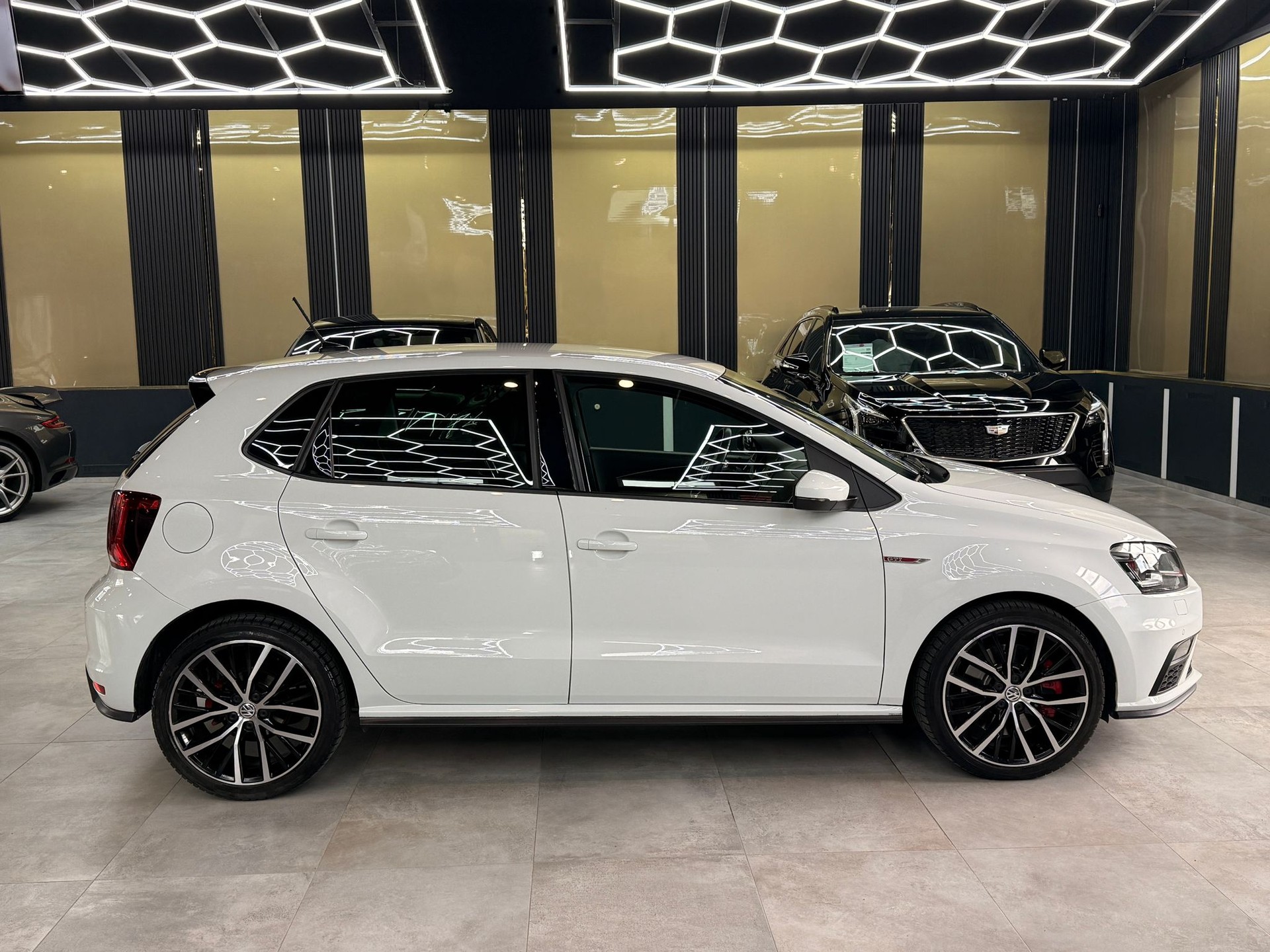 VW Polo 1.8 TSI GTI DSG-showroom-element-3