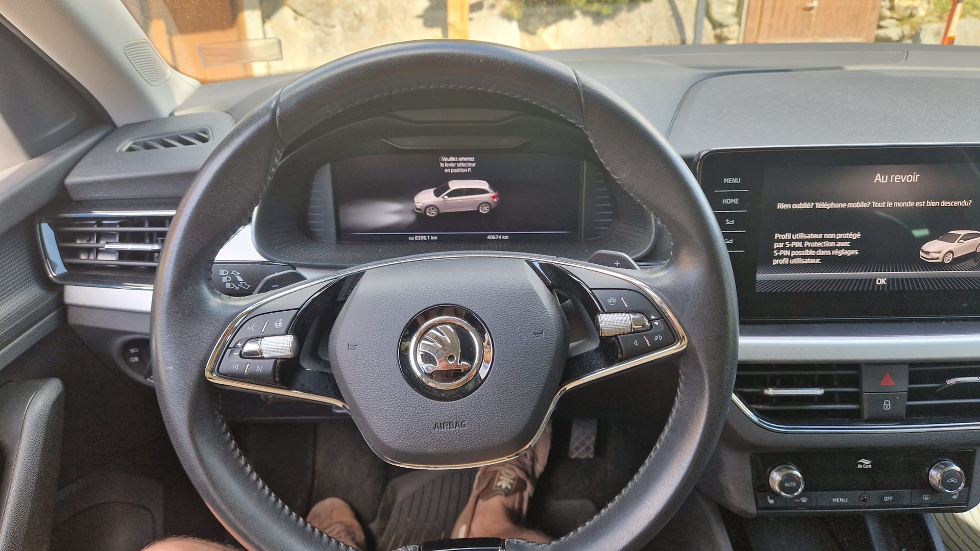 SKODA 1.5 TSI Tour DSG-image-6