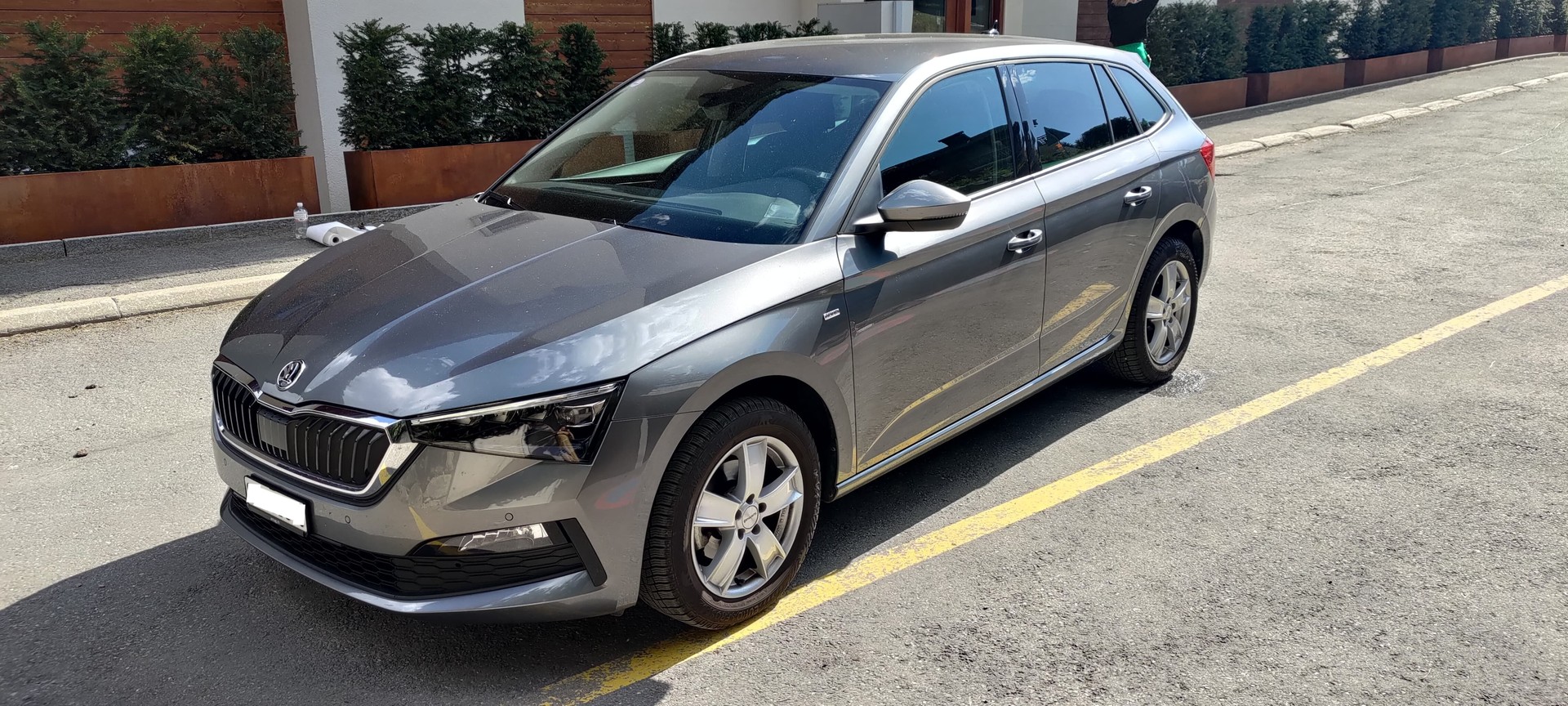 SKODA 1.5 TSI Tour DSG-image-3