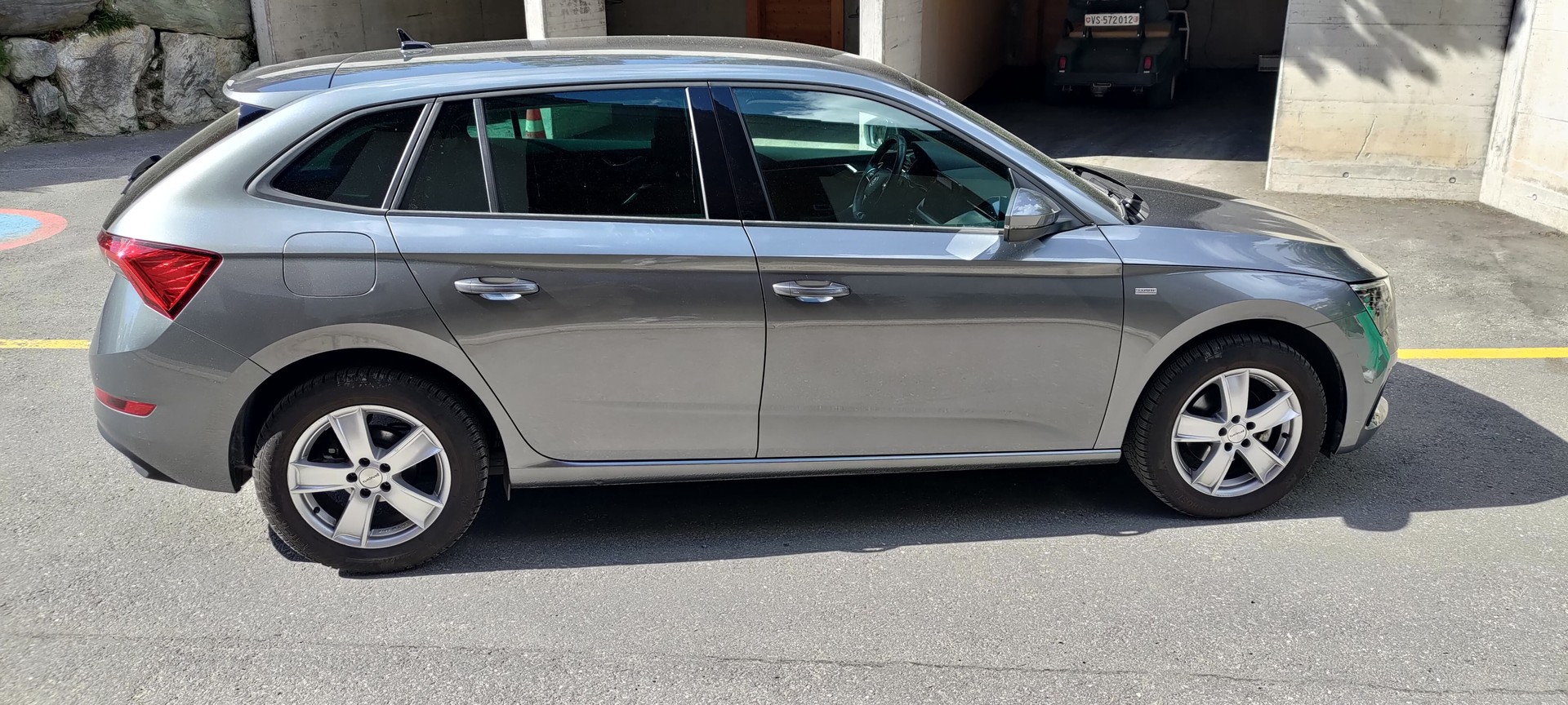 SKODA 1.5 TSI Tour DSG-image-4