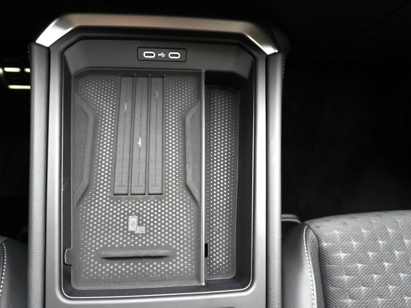 VW T-Roc 1.5 eTSI R-Line DSG-image-20
