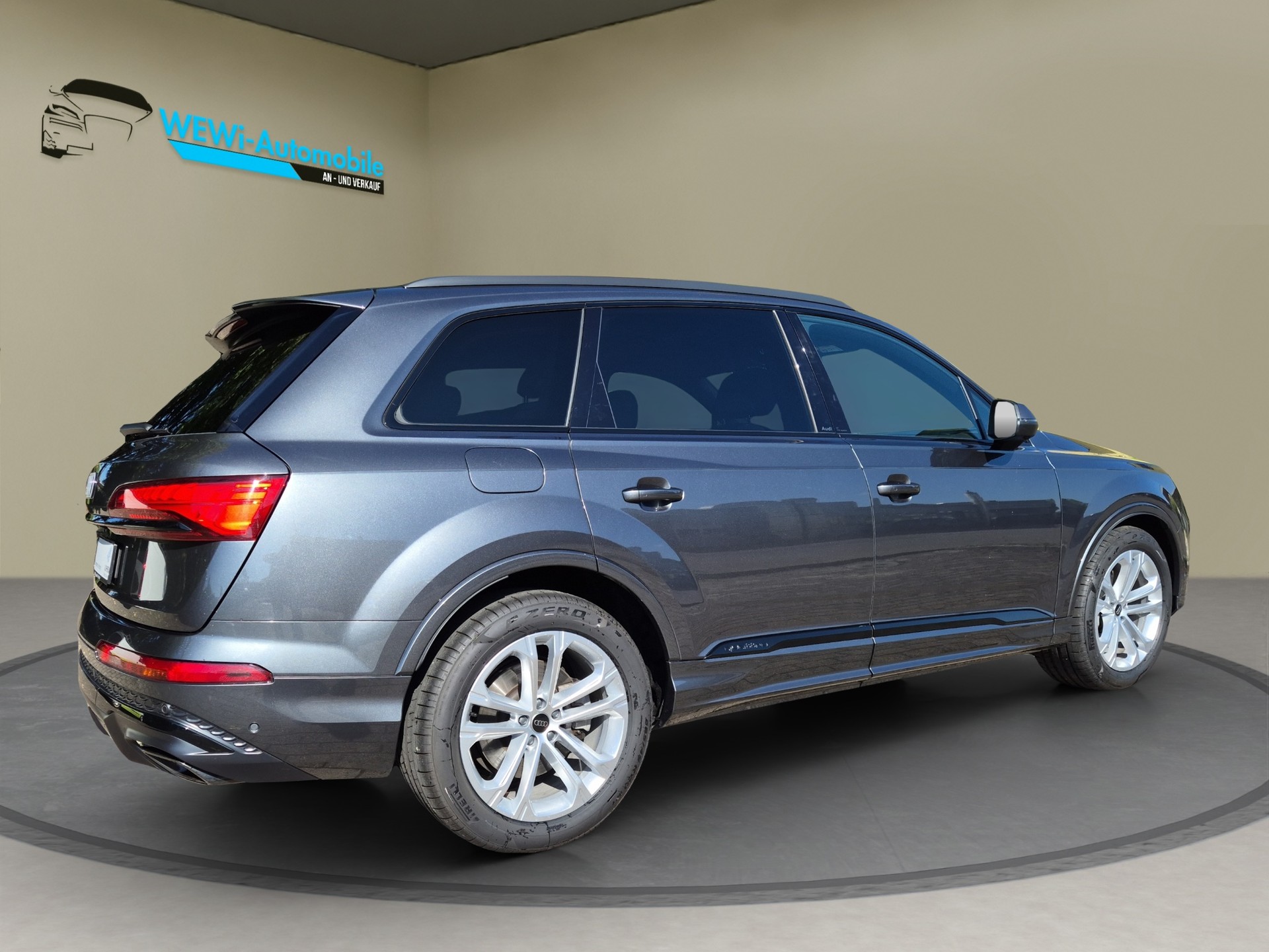 AUDI Q7 55 TFSI S line quattro tiptronic / faceliftmodell-image-4