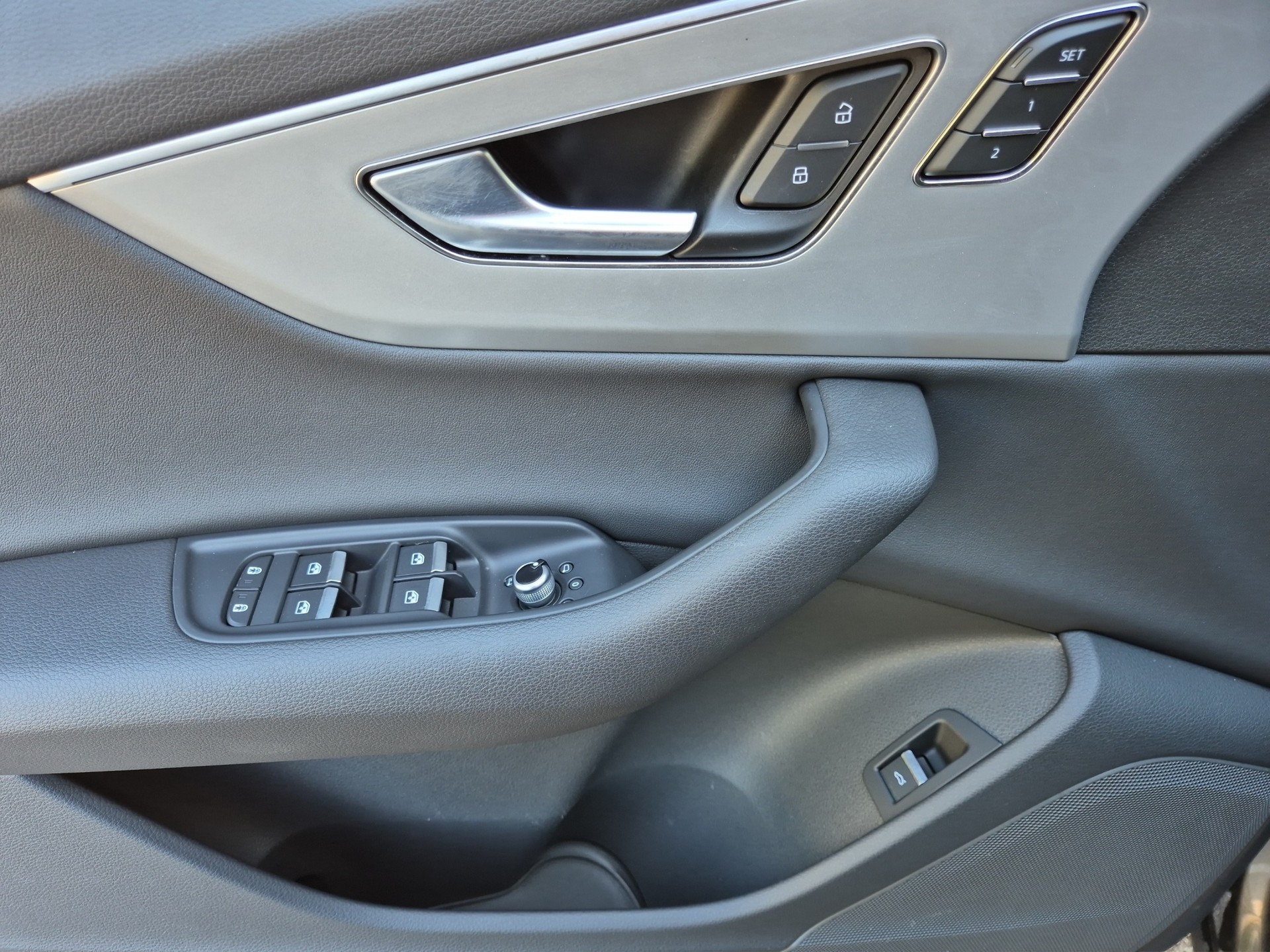 AUDI Q7 55 TFSI S line quattro tiptronic / faceliftmodell-image-13