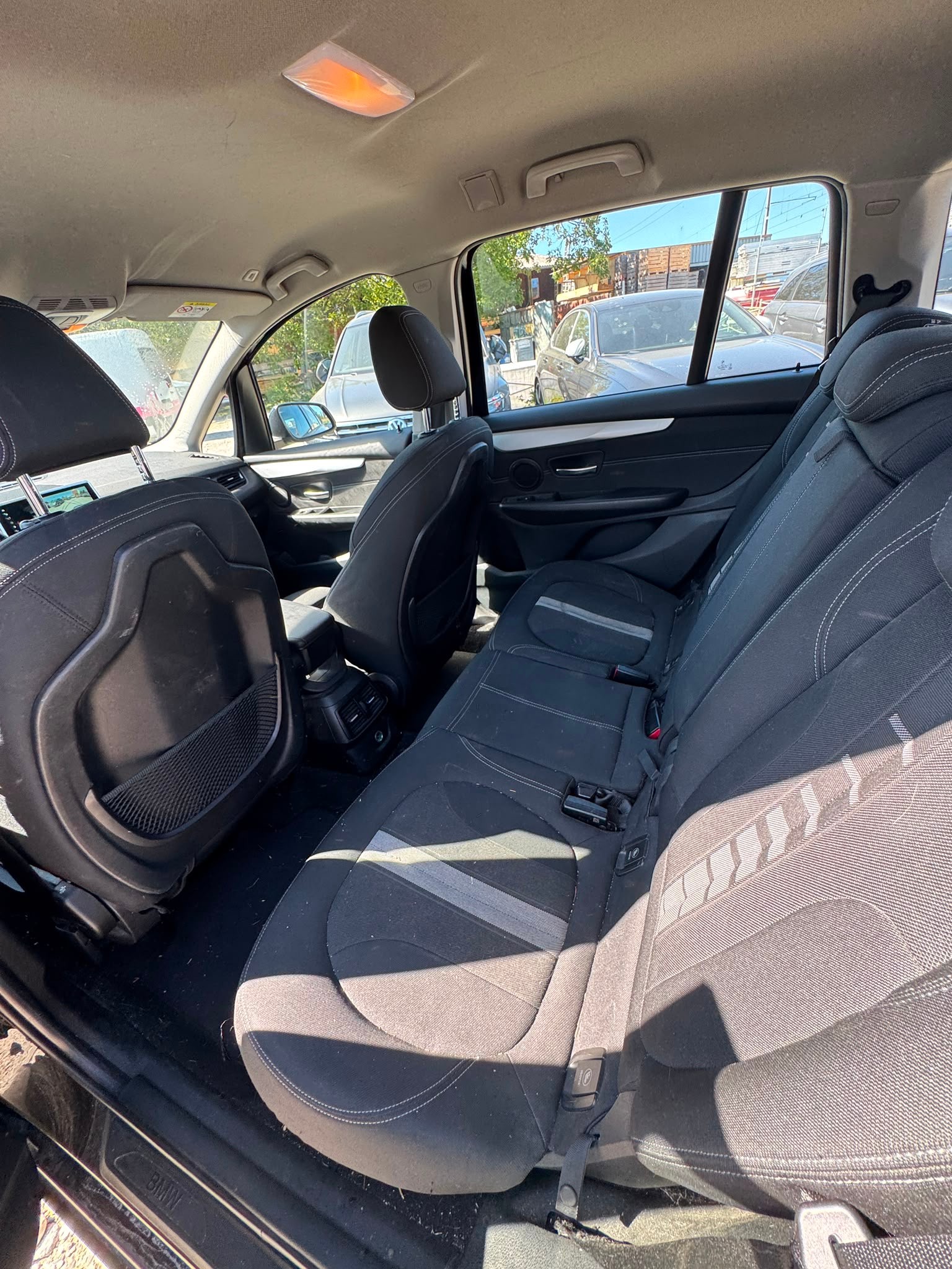 BMW 218d xDrive Gran Tourer M Sport Steptronic-image-10