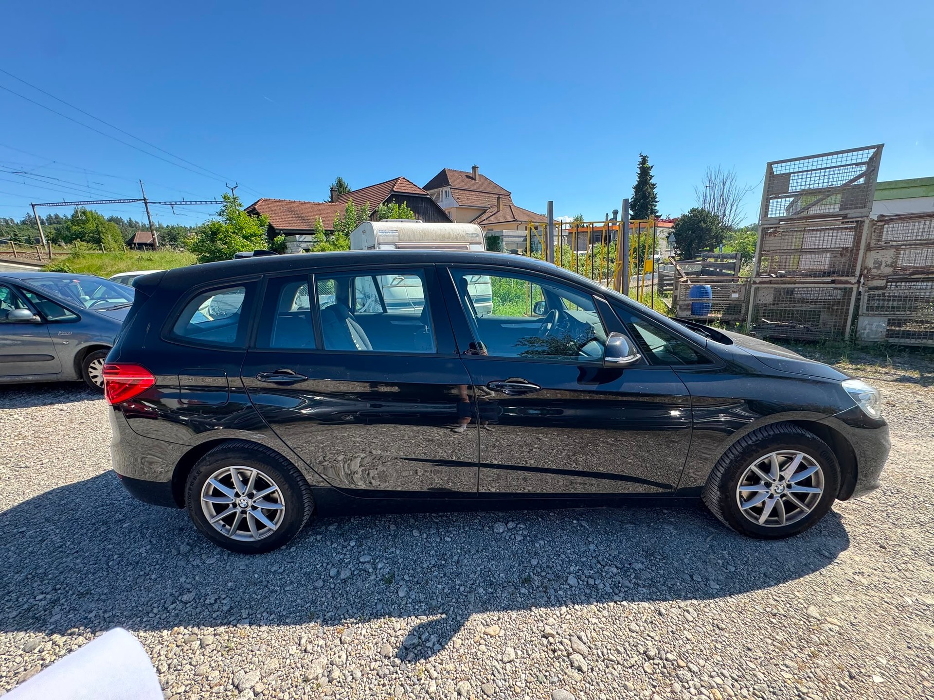 BMW 218d xDrive Gran Tourer M Sport Steptronic-image-6