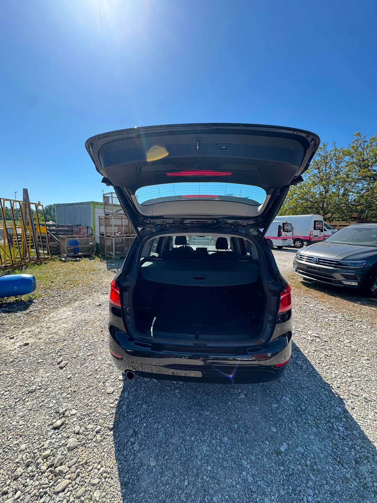BMW 218d xDrive Gran Tourer M Sport Steptronic-image-9