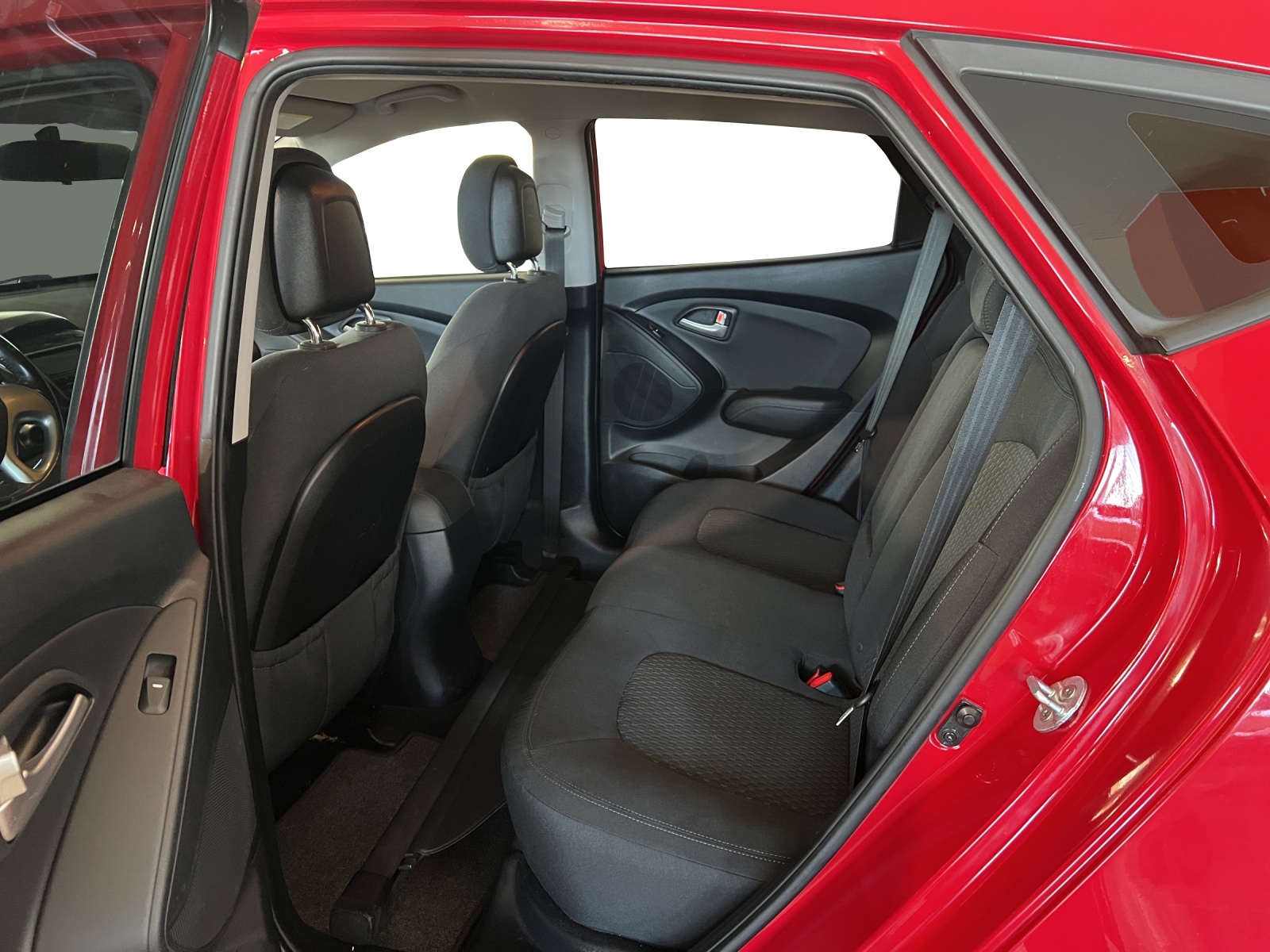 HYUNDAI iX 35 2.0 Comfort 4WD-image-9