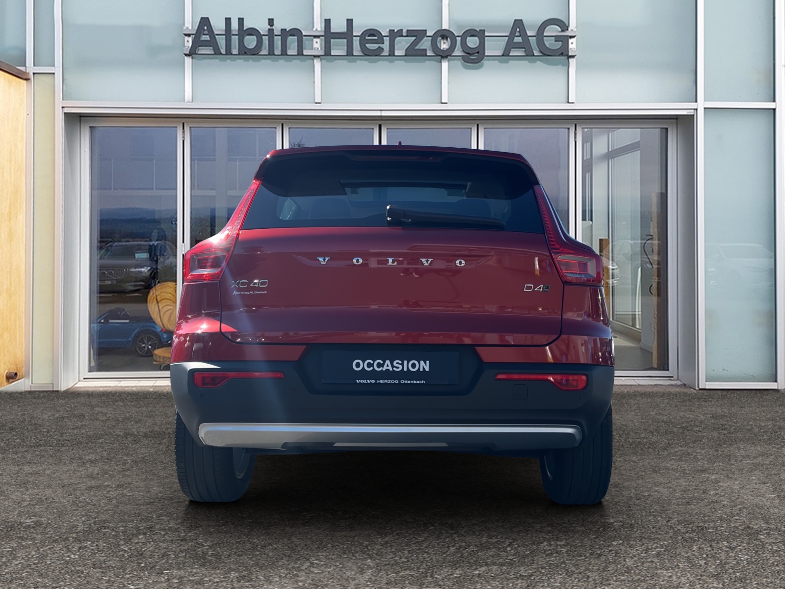 VOLVO XC40 2.0 D4 Momentum AWD-showroom-element-3