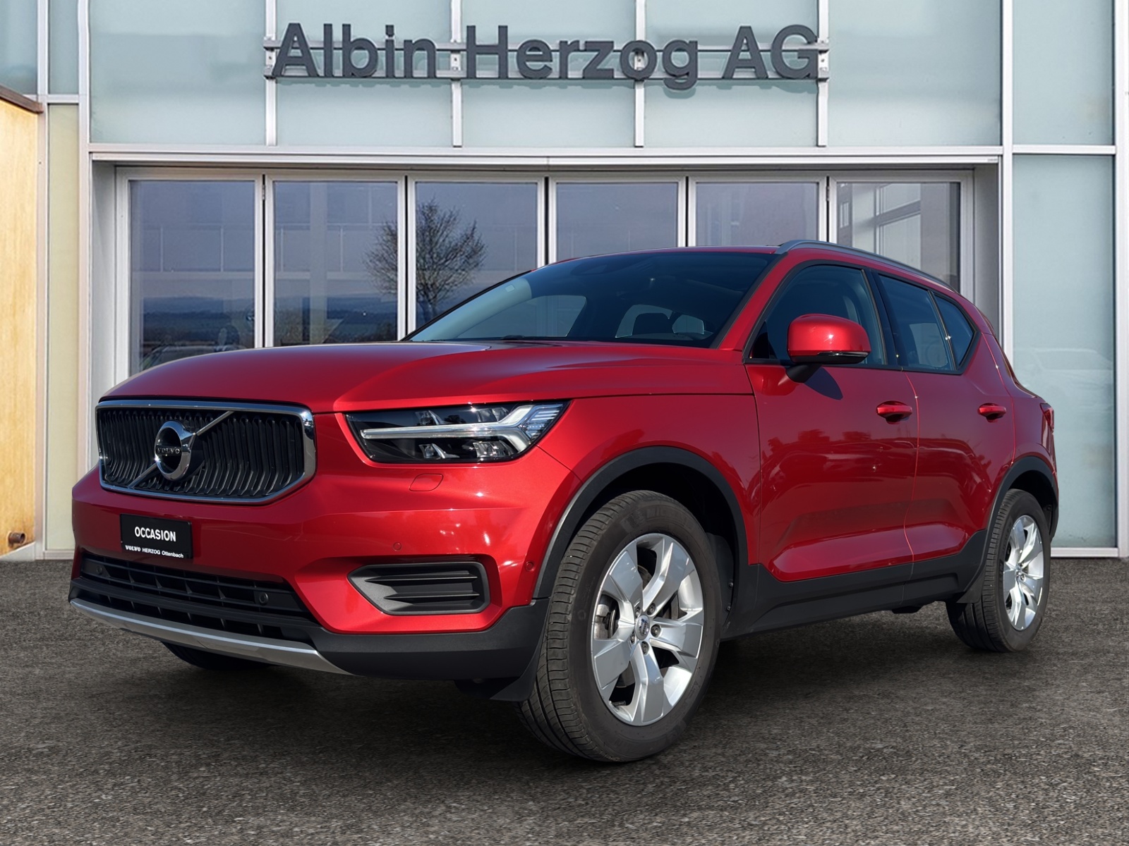 VOLVO XC40 2.0 D4 Momentum AWD
