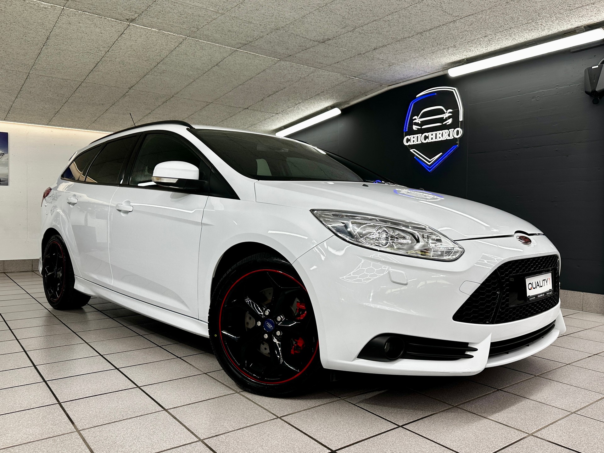 FORD Focus 2.0 SCTi ST-2